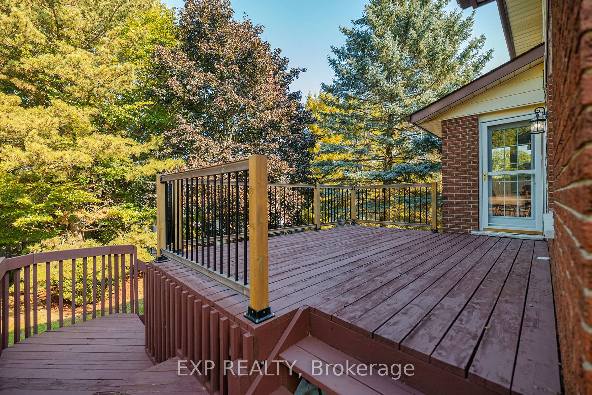 Photo 37 of 173 Woodbend Crescent, Waterloo, Beechwood West — HOMEH