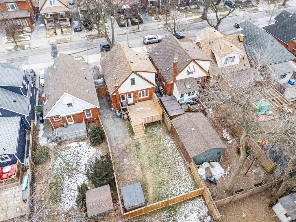Photo 36 of 92 Graham Avenue S, Hamilton, Delta — HOMEH
