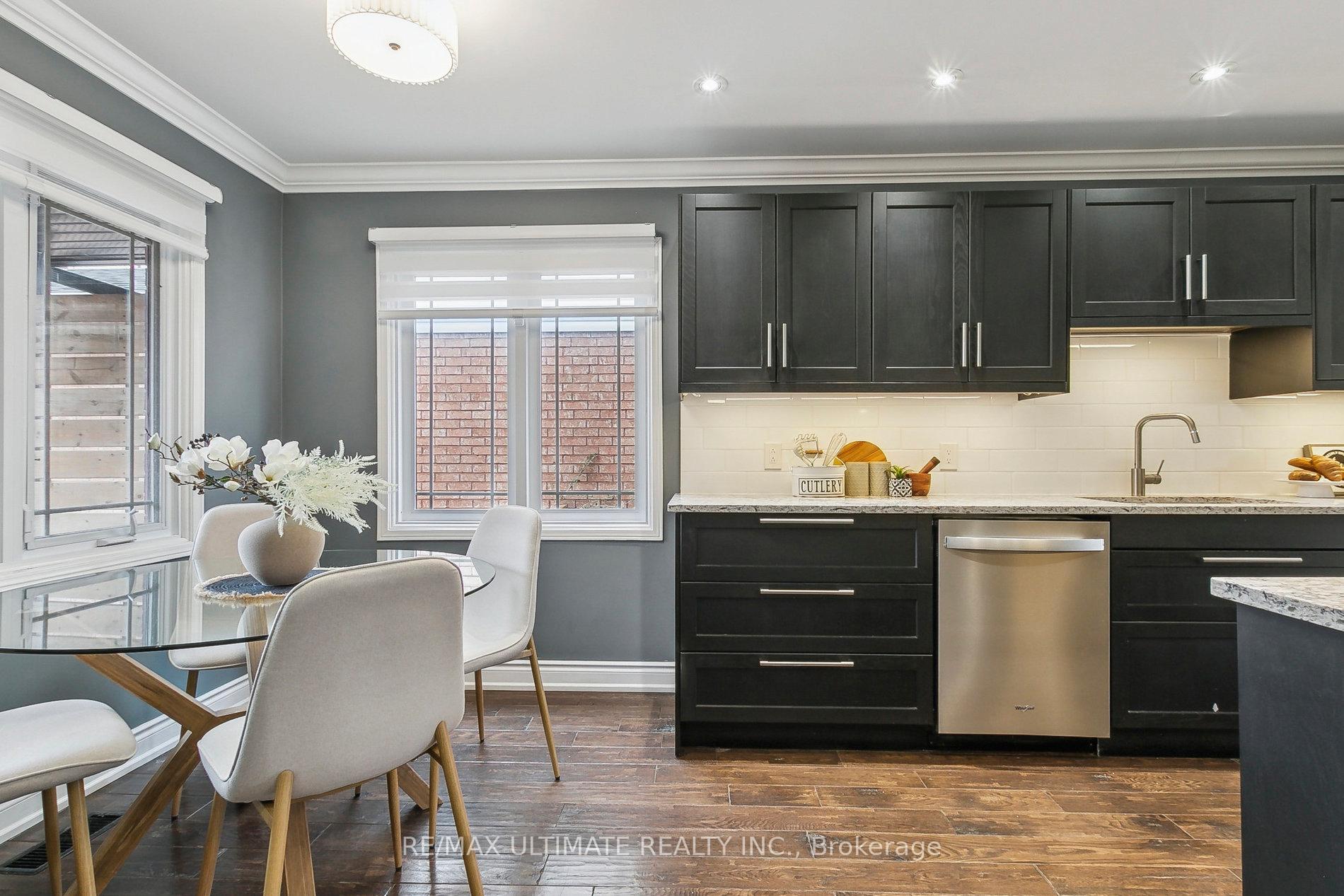 Photo 16 of 11 Wrenn Boulevard, Clarington, Bowmanville — HOMEH