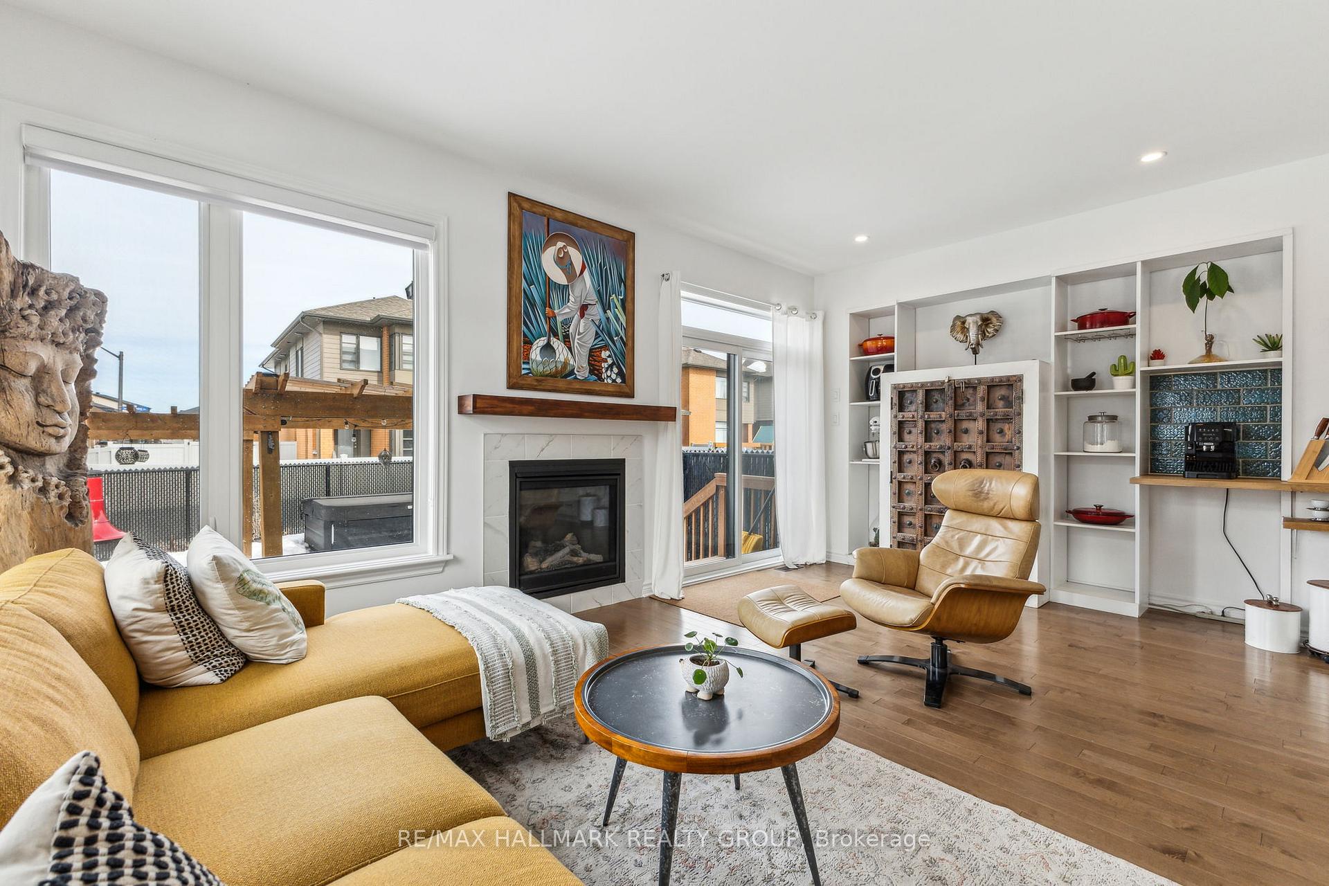 Photo 9 of 740 Borbridge Avenue, Ottawa, Riverside South/Gloucester Glen — HOMEH