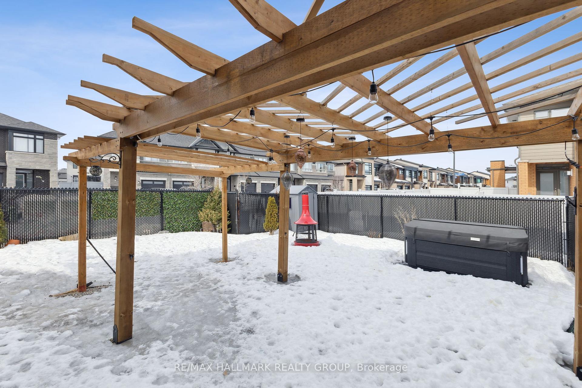 Photo 29 of 740 Borbridge Avenue, Ottawa, Riverside South/Gloucester Glen — HOMEH
