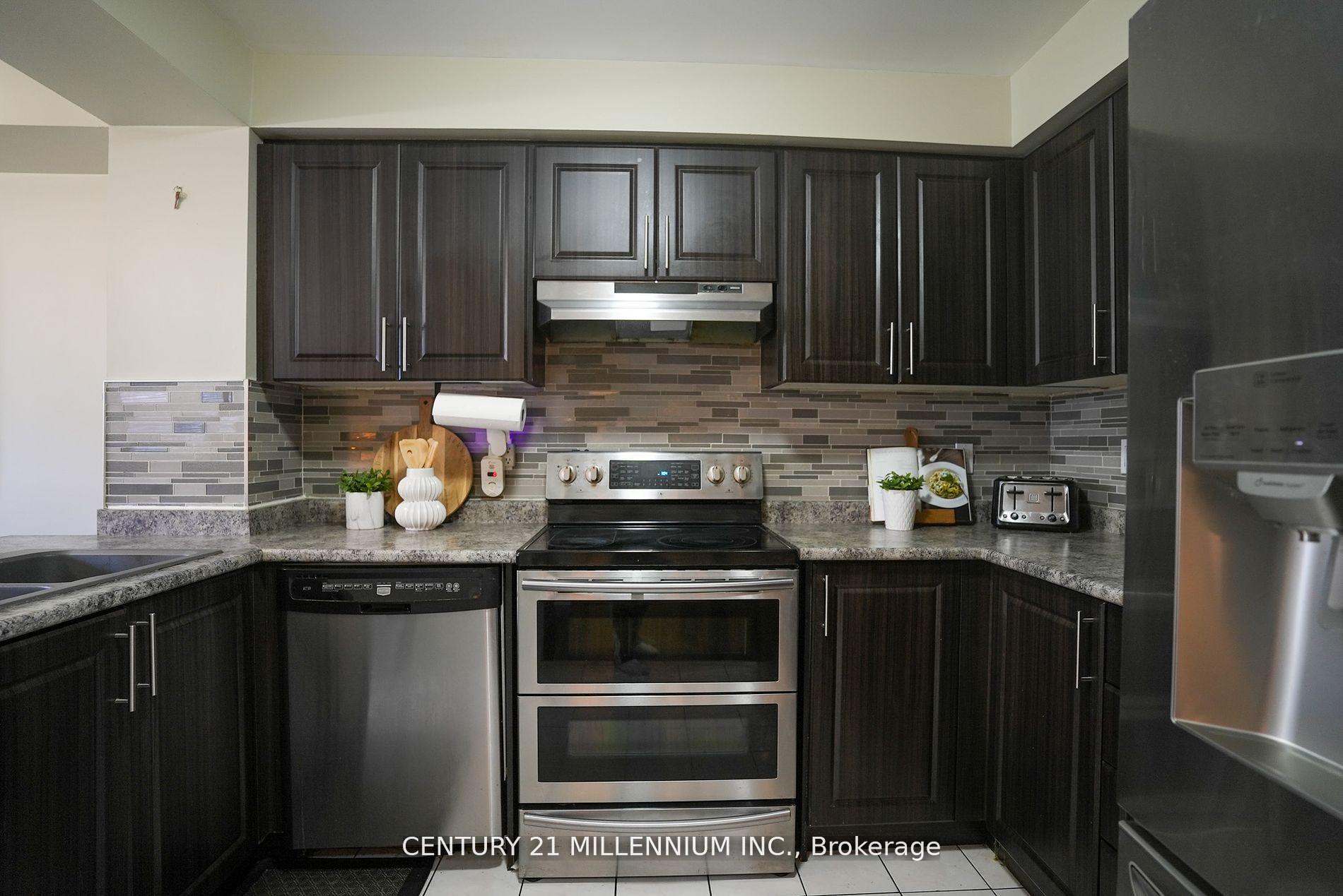Photo 11 of Unit 37, 64 Brisbane Court, Brampton, Sandringham-Wellington — HOMEH