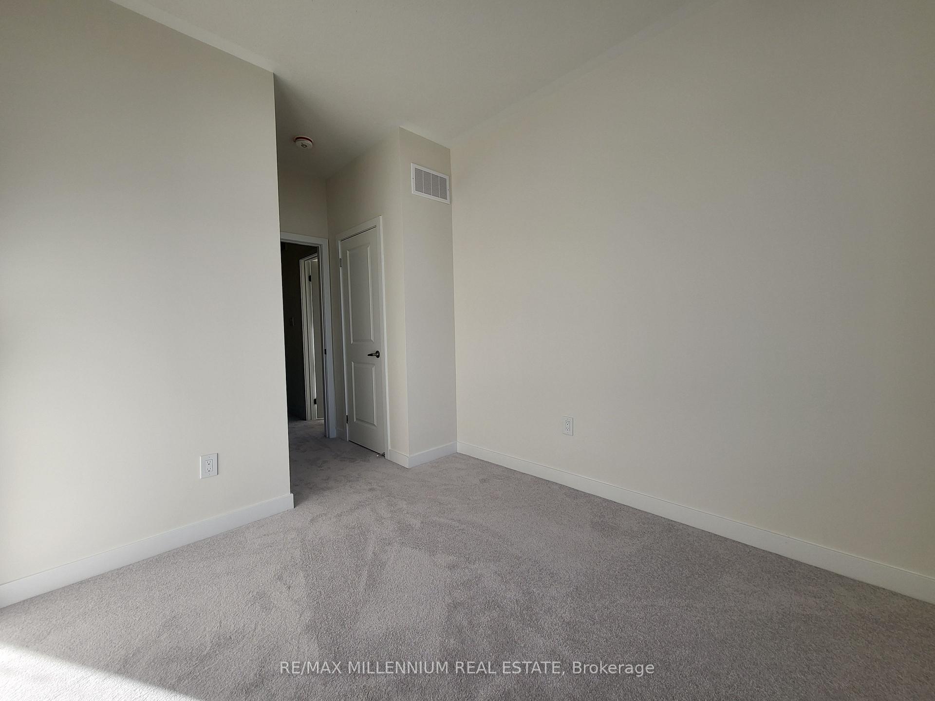 Photo 17 of 30 Singhampton Road, Vaughan, Kleinburg — HOMEH