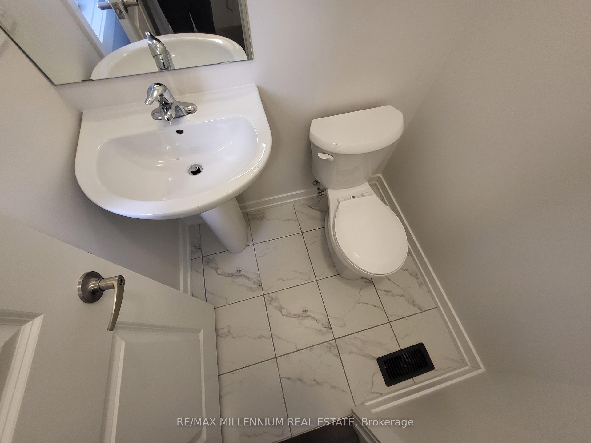 Photo 16 of 30 Singhampton Road, Vaughan, Kleinburg — HOMEH