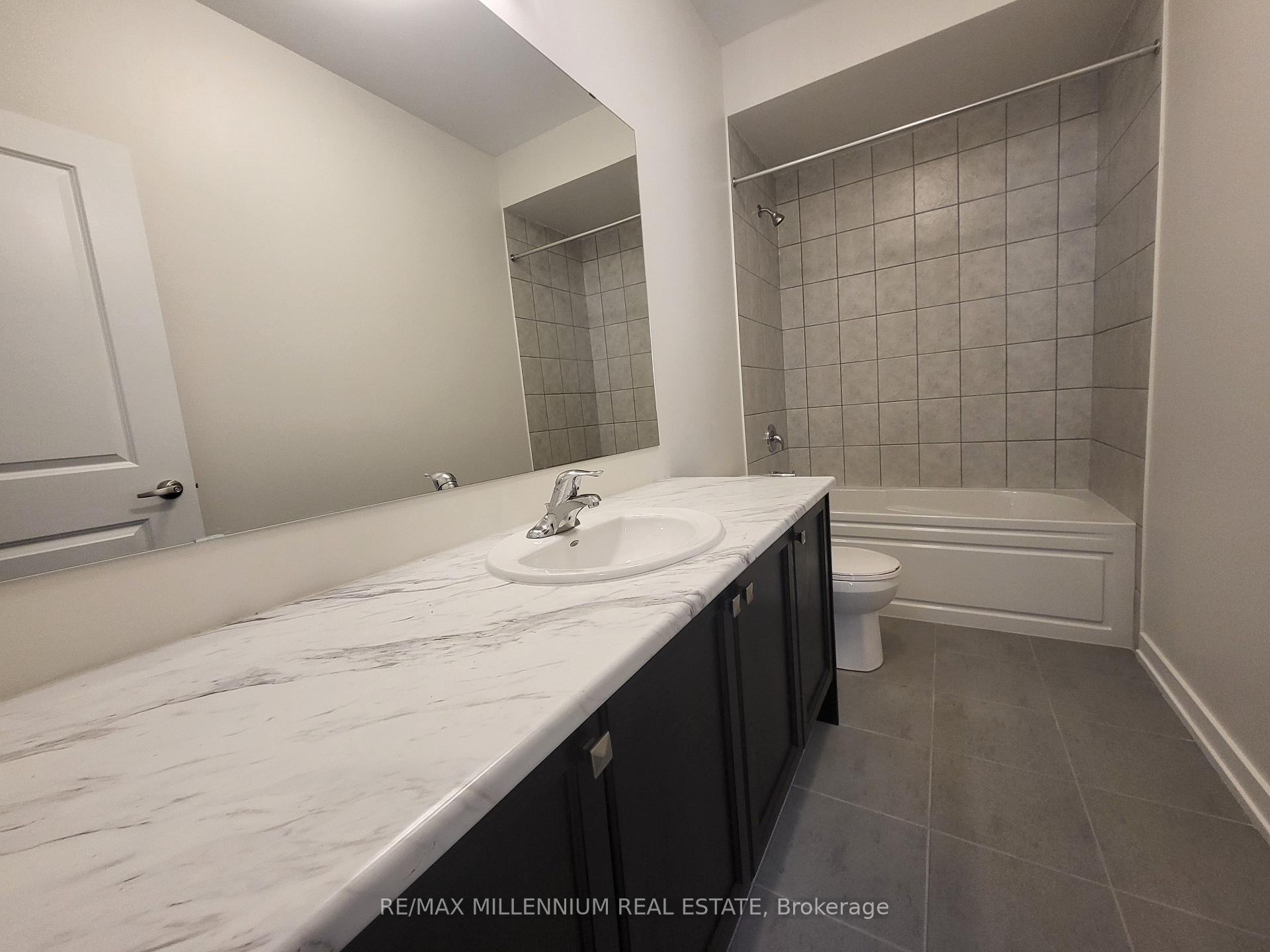 Photo 15 of 30 Singhampton Road, Vaughan, Kleinburg — HOMEH