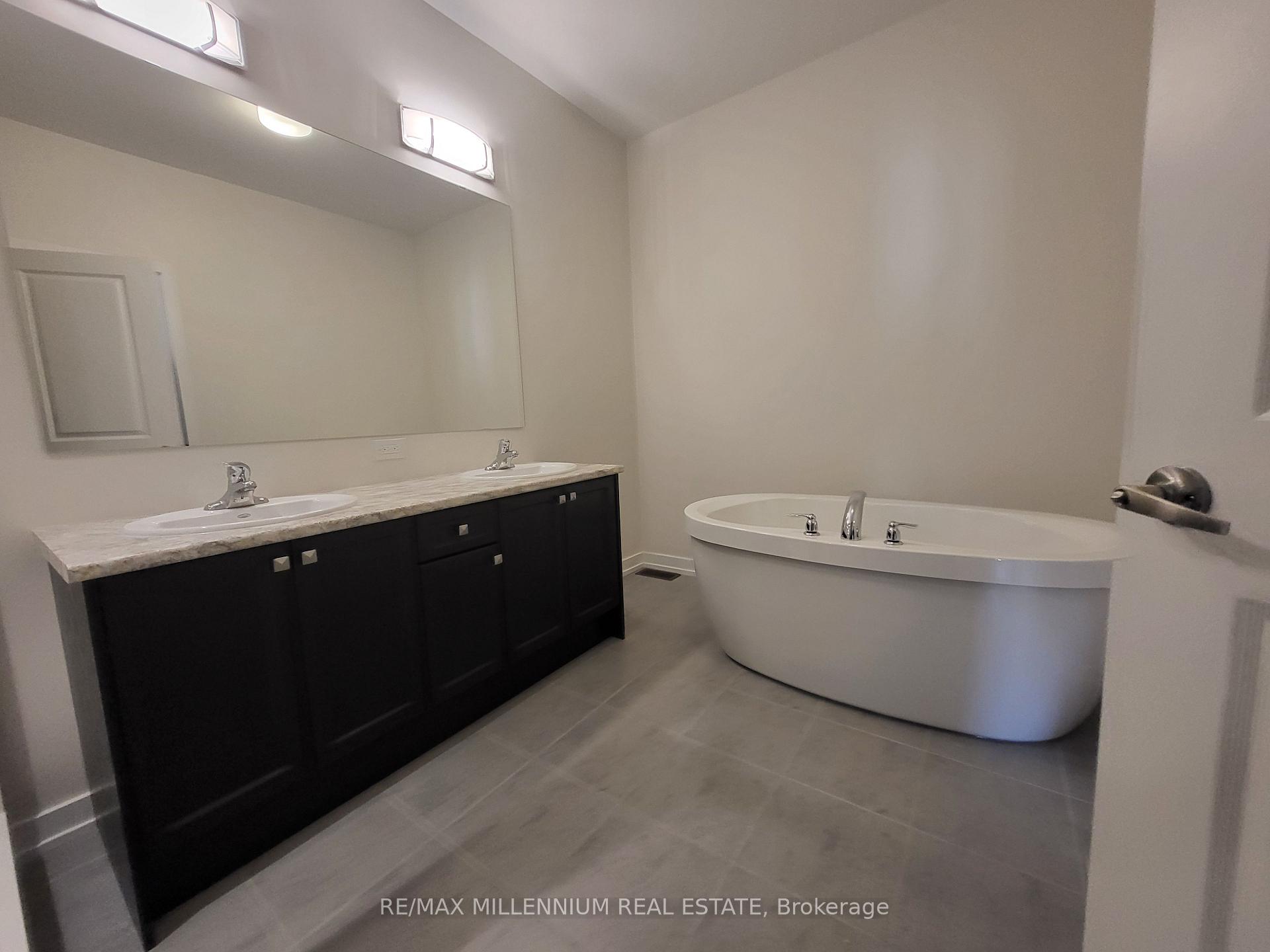 Photo 21 of 30 Singhampton Road, Vaughan, Kleinburg — HOMEH