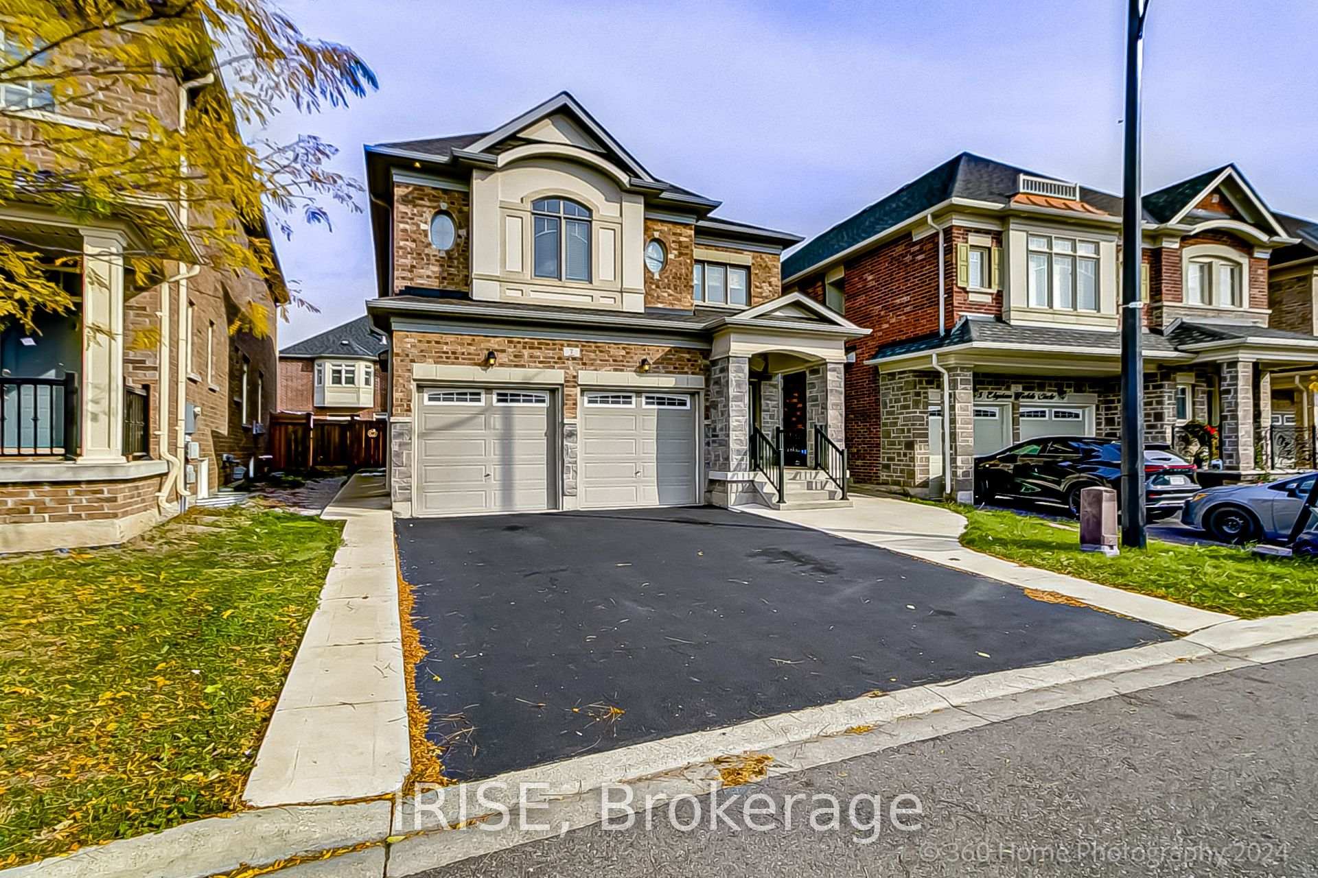 Photo 1 of 7 Elysian Fields Circle, Brampton, Bram West — HOMEH