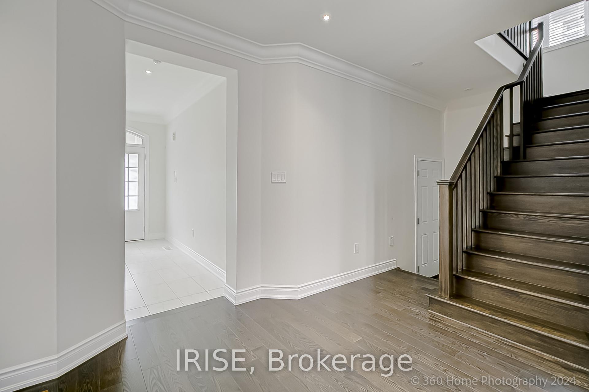Photo 3 of 7 Elysian Fields Circle, Brampton, Bram West — HOMEH