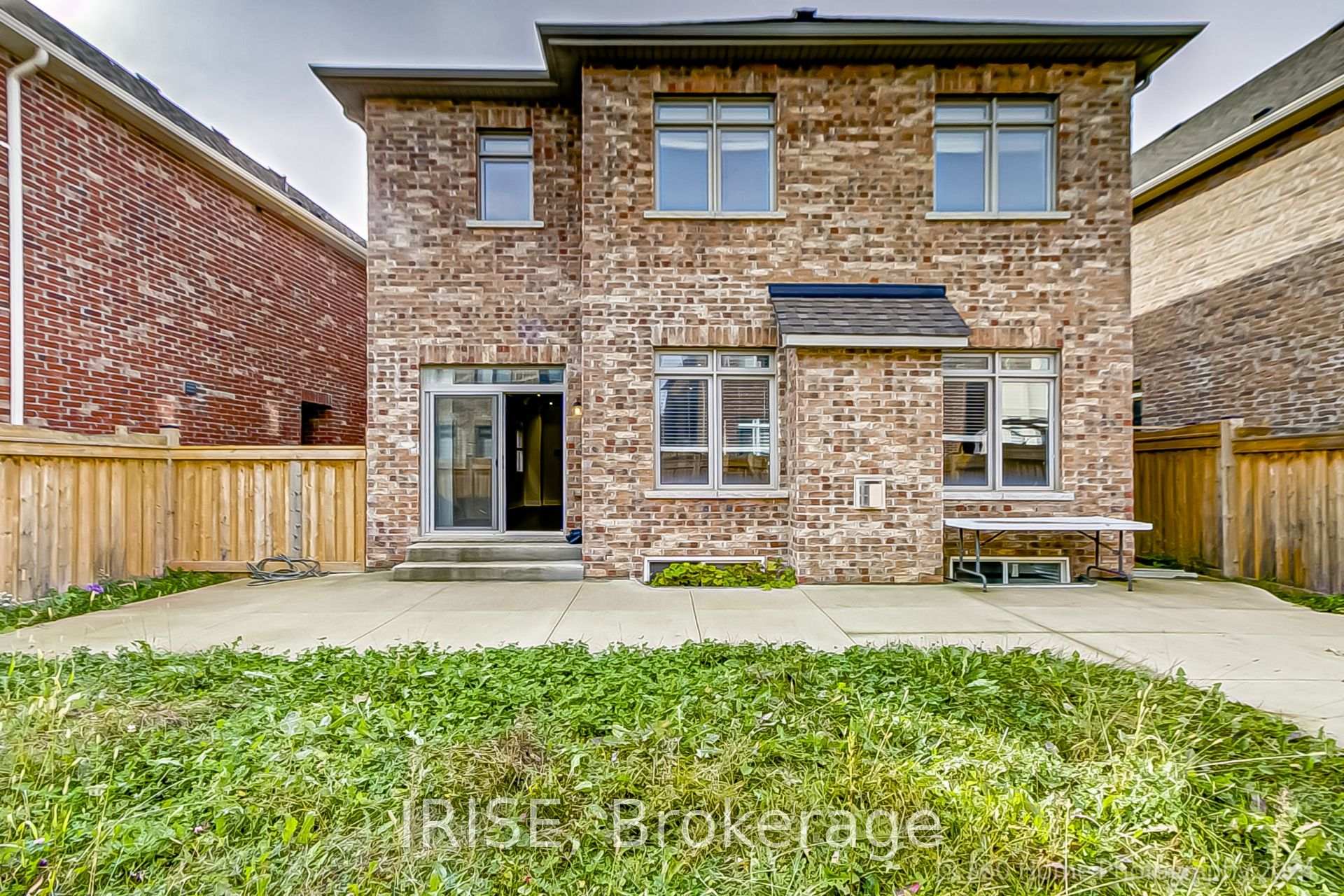 Photo 20 of 7 Elysian Fields Circle, Brampton, Bram West — HOMEH