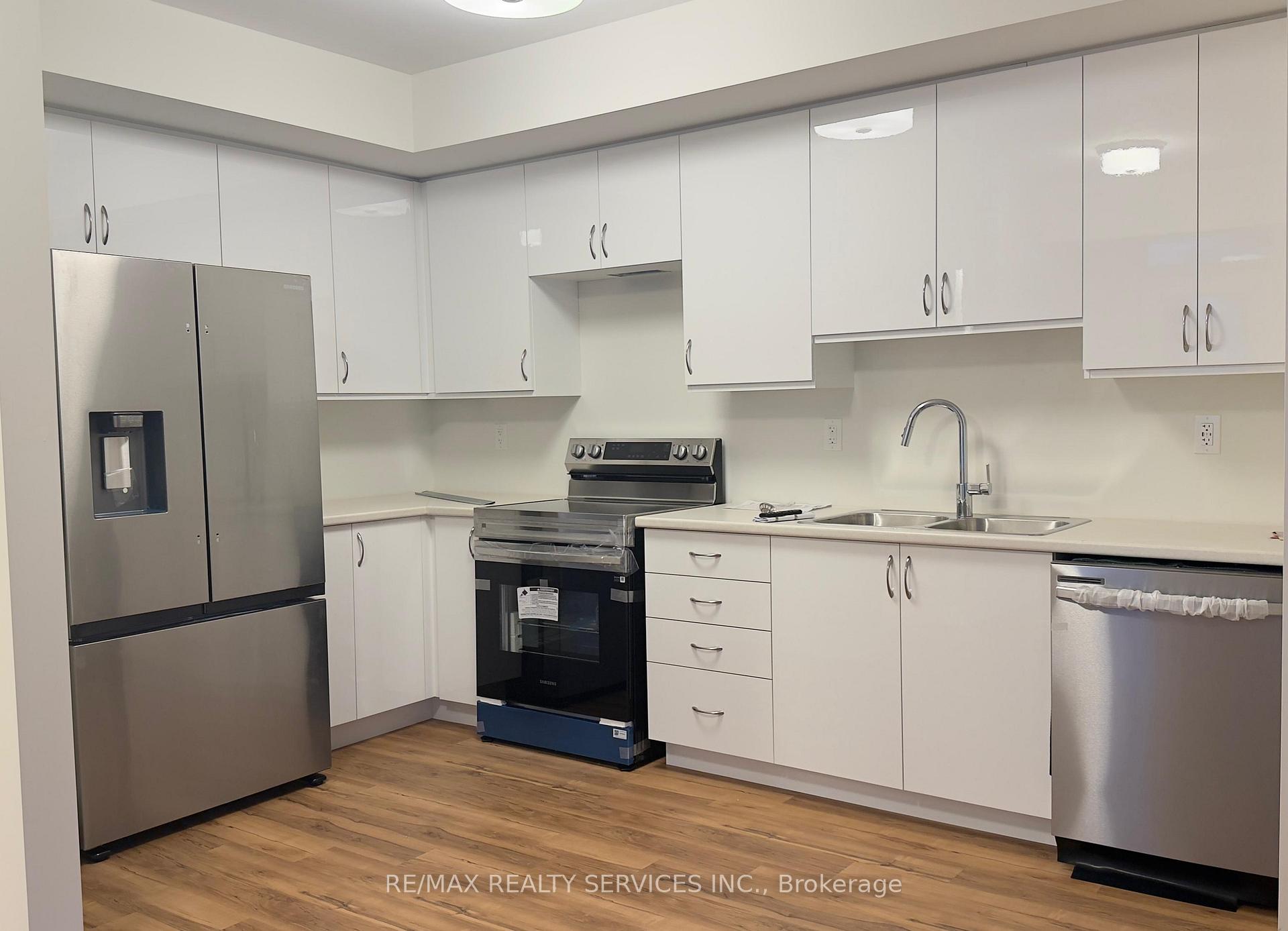 Photo 18 of Unit 19, 45 Fieldridge Crescent, Brampton, Brampton North — HOMEH