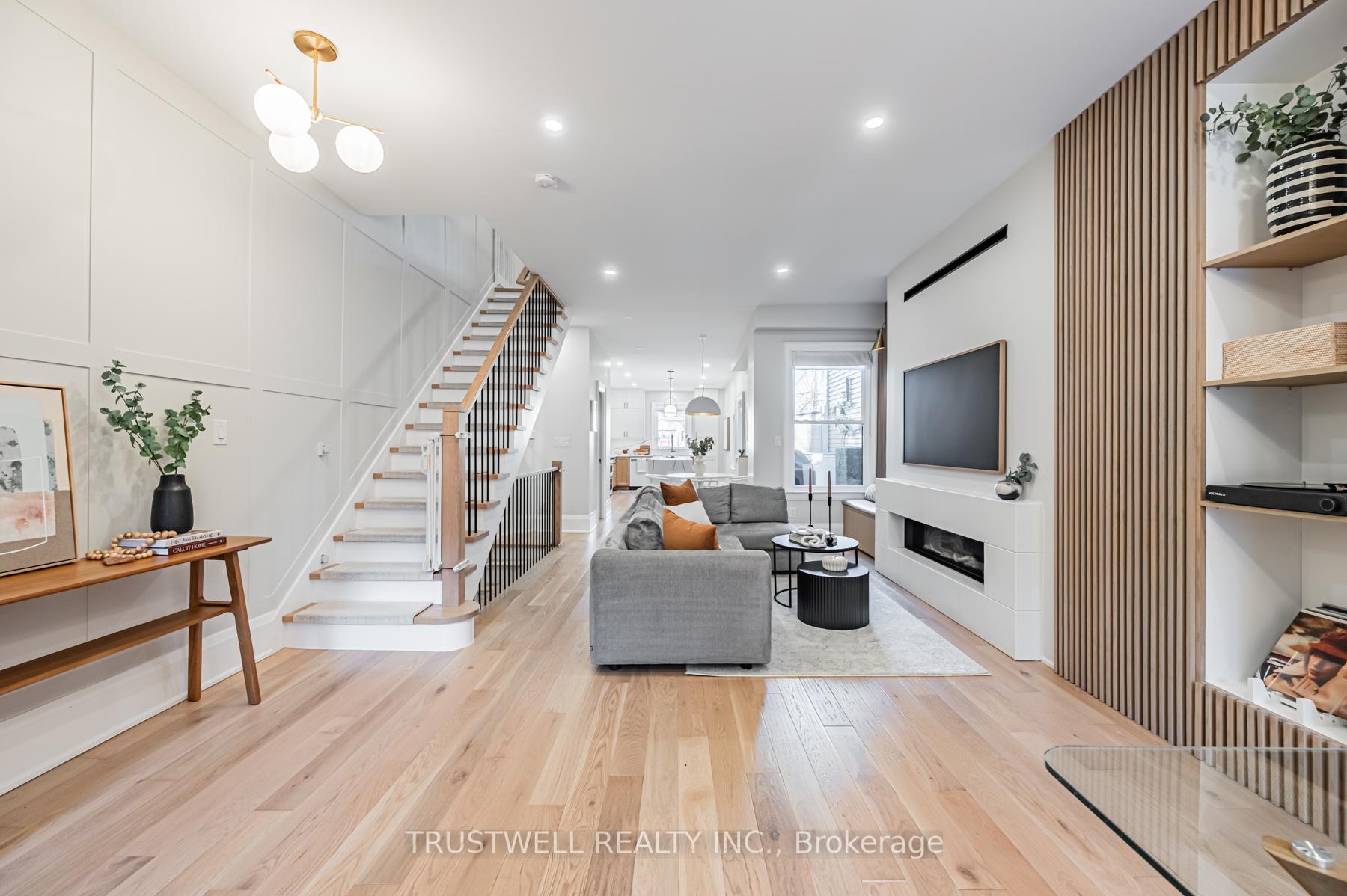 Photo 2 of 25 Hamilton Street N, Toronto, South Riverdale — HOMEH