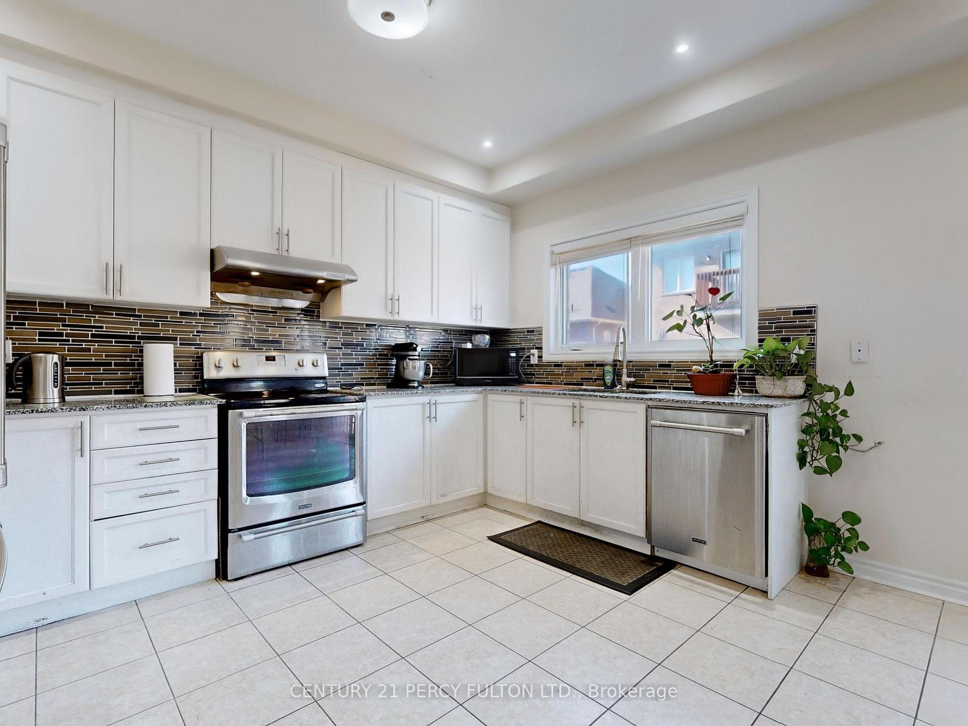 Photo 24 of 1544 Bruny Avenue, Pickering, Duffin Heights — HOMEH
