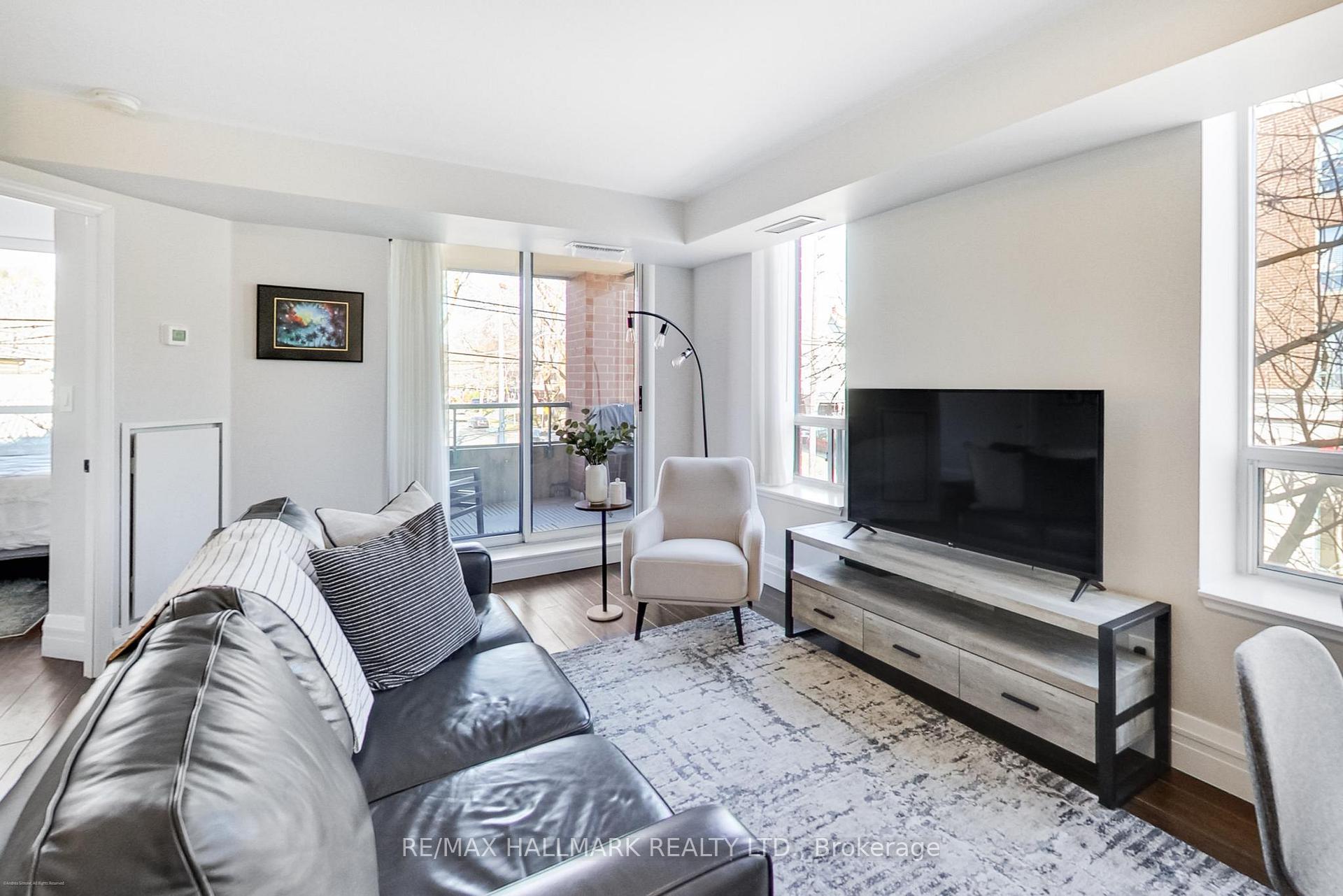 Photo 5 of Unit 220, 1733 Queen Street E, Toronto, The Beaches — HOMEH