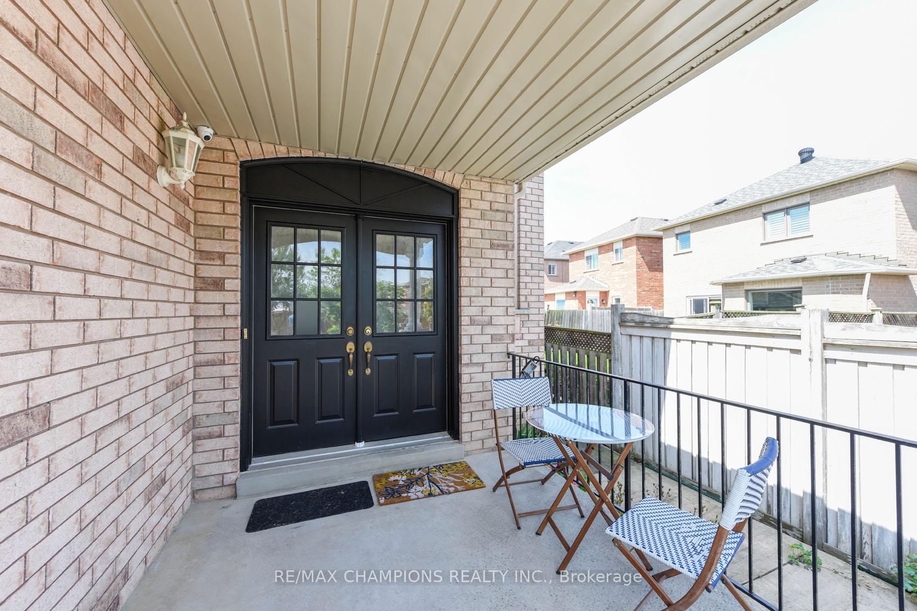Photo 7 of 30 Forest Gate Avenue N, Caledon, Bolton North — HOMEH