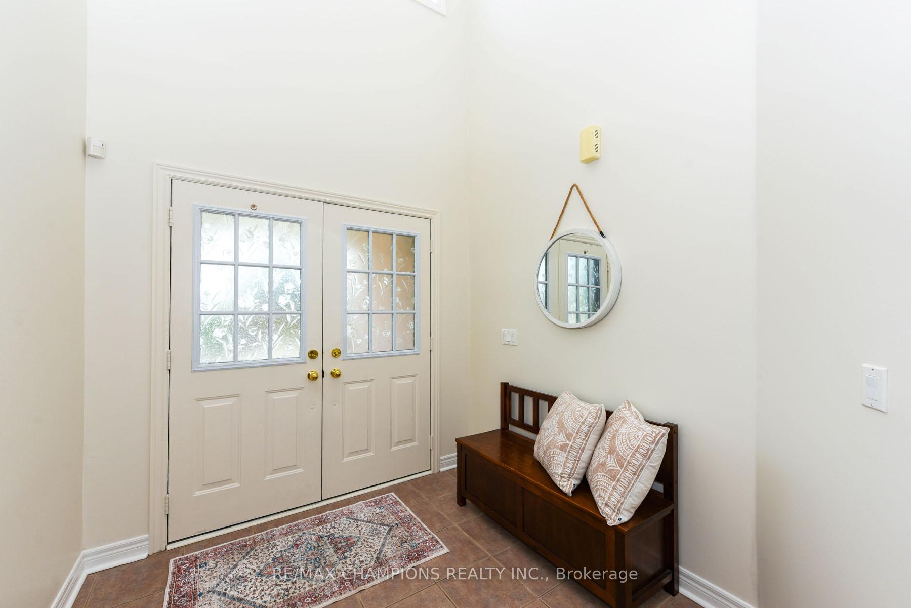 Photo 4 of 30 Forest Gate Avenue N, Caledon, Bolton North — HOMEH