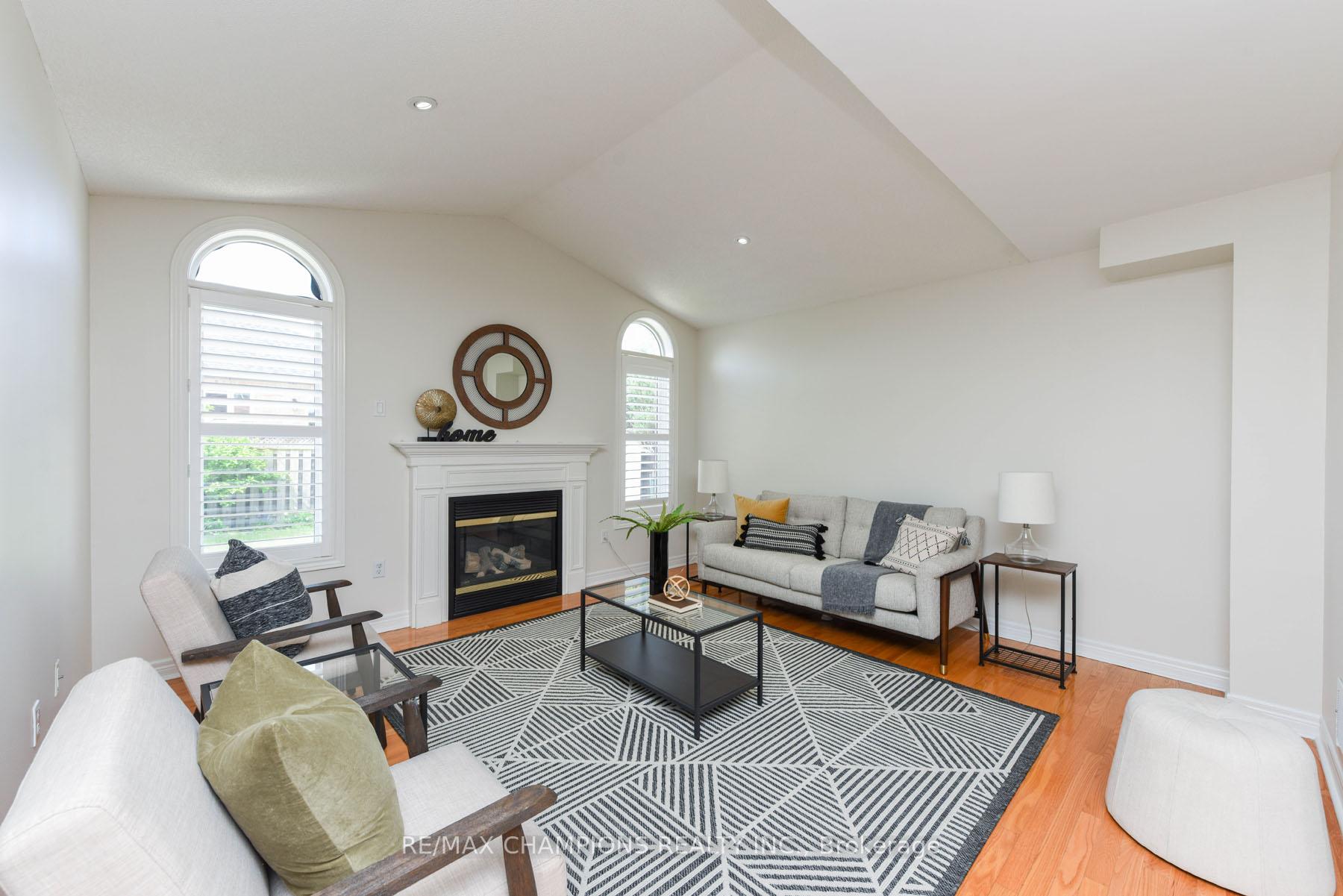 Photo 17 of 30 Forest Gate Avenue N, Caledon, Bolton North — HOMEH