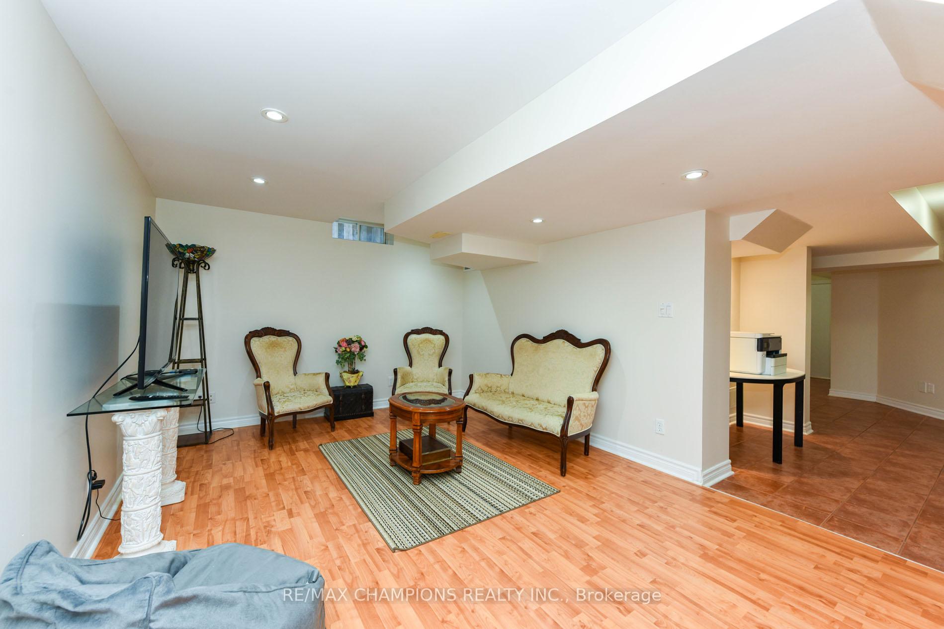 Photo 27 of 30 Forest Gate Avenue N, Caledon, Bolton North — HOMEH