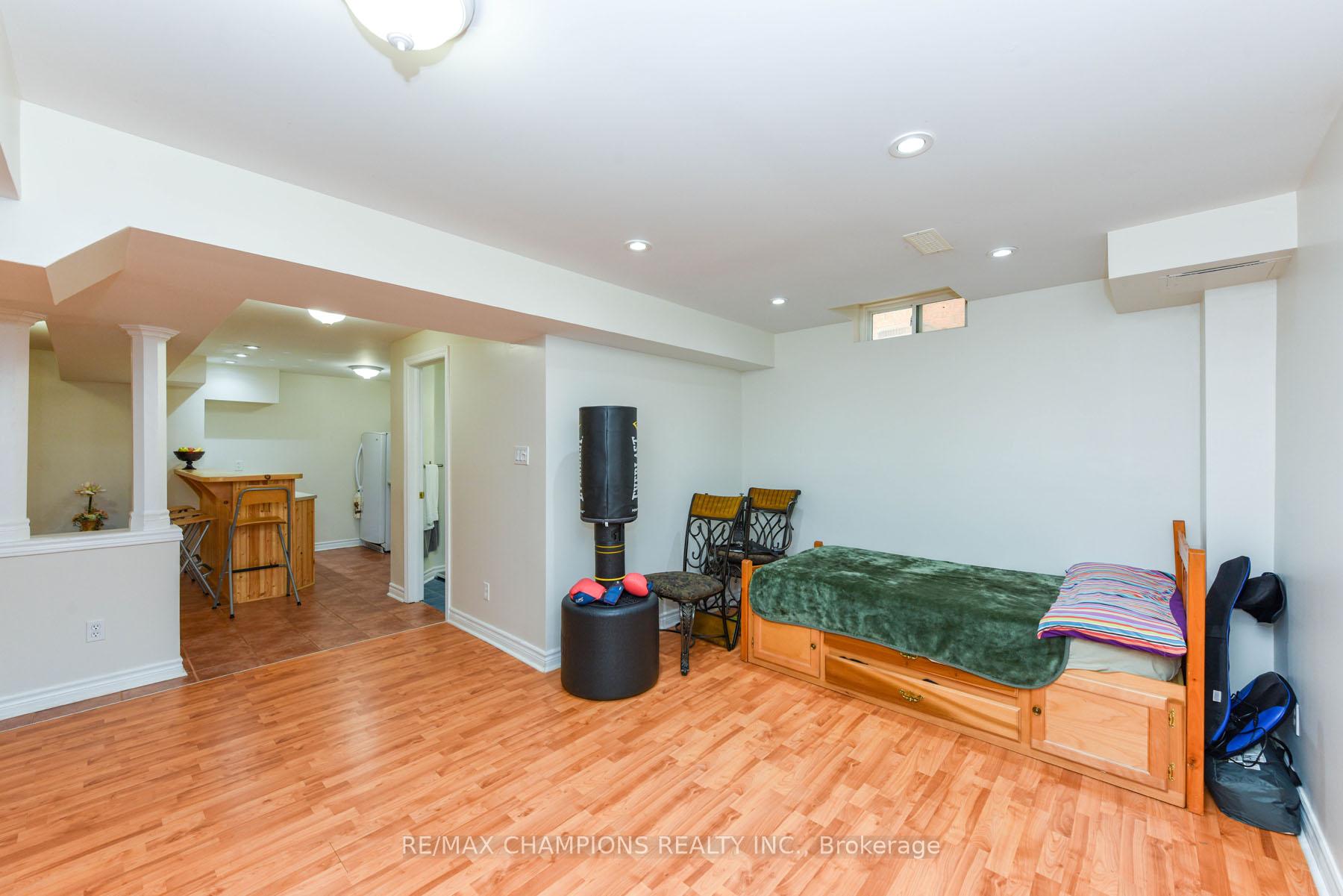 Photo 25 of 30 Forest Gate Avenue N, Caledon, Bolton North — HOMEH