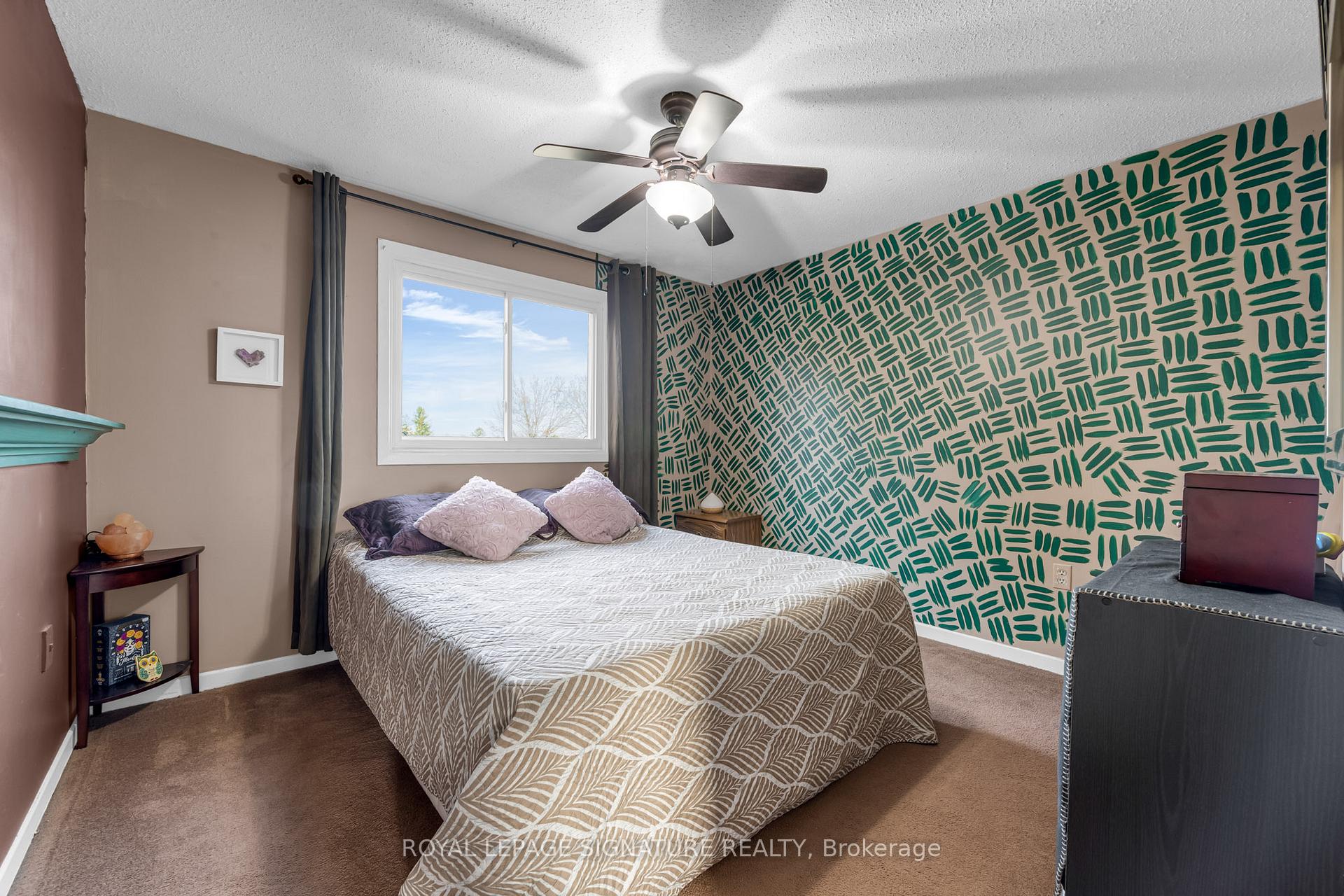Photo 16 of 62 Adis Avenue, Hamilton, Gurnett — HOMEH