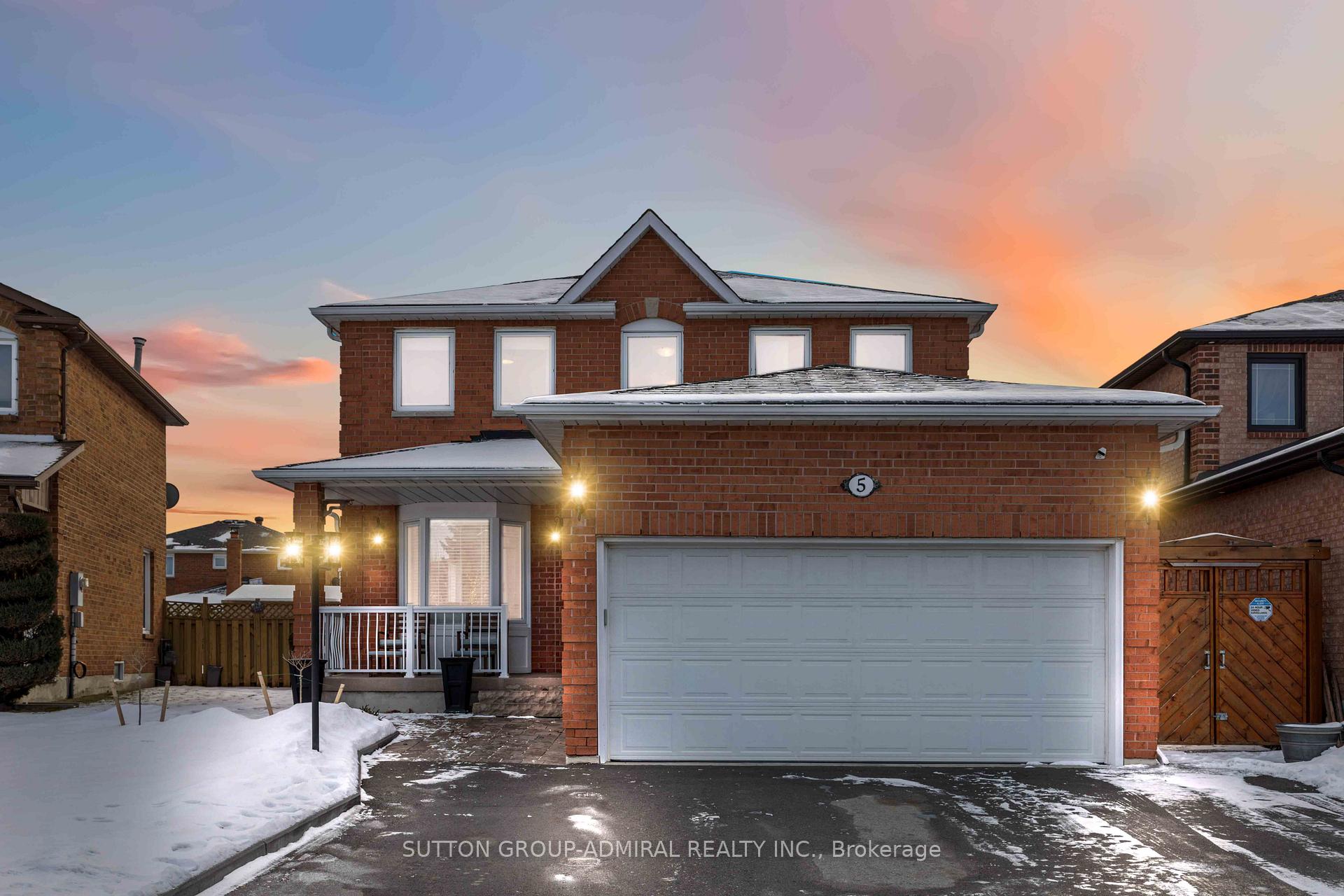 Front of 5 Ardwell Crescent