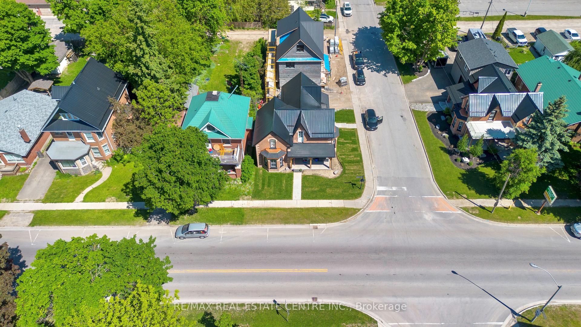 Photo 2 of 250 Main Street E, Shelburne — HOMEH