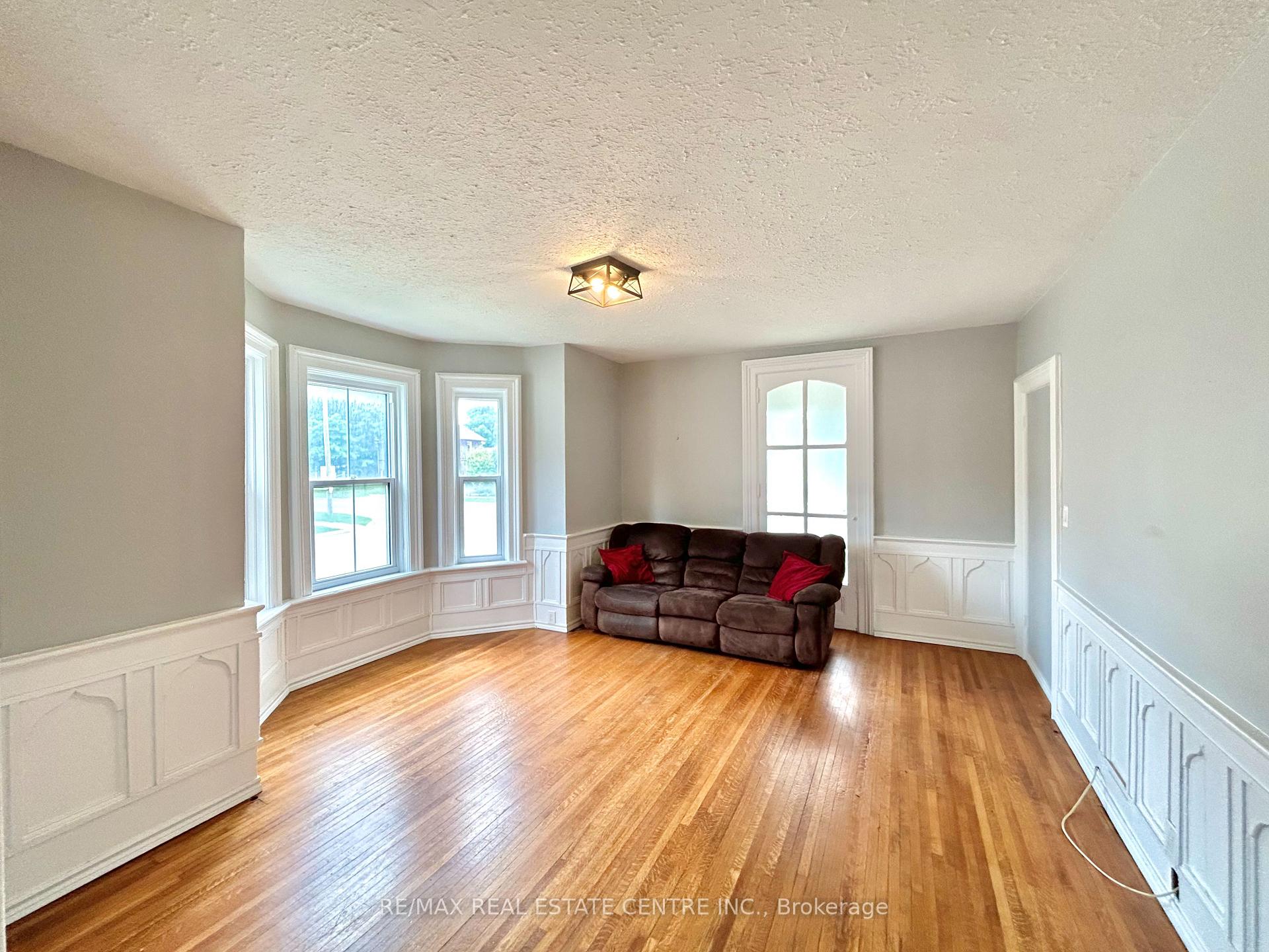 Photo 19 of 250 Main Street E, Shelburne — HOMEH