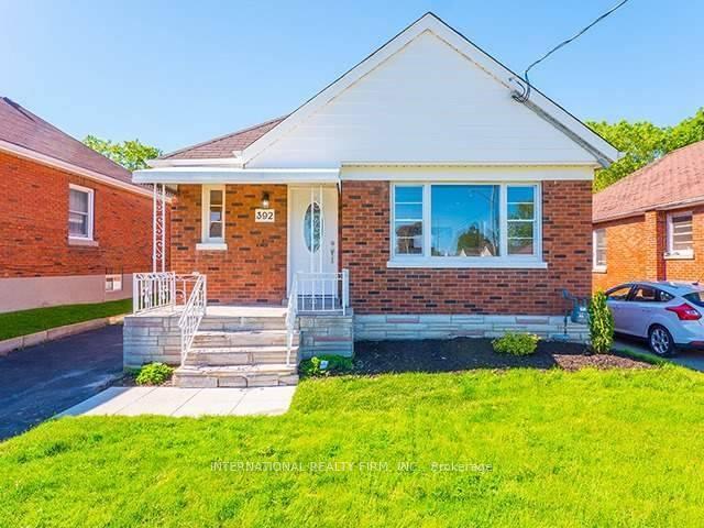 Photo 4 of 392 Athol Street E, Oshawa, Central — HOMEH