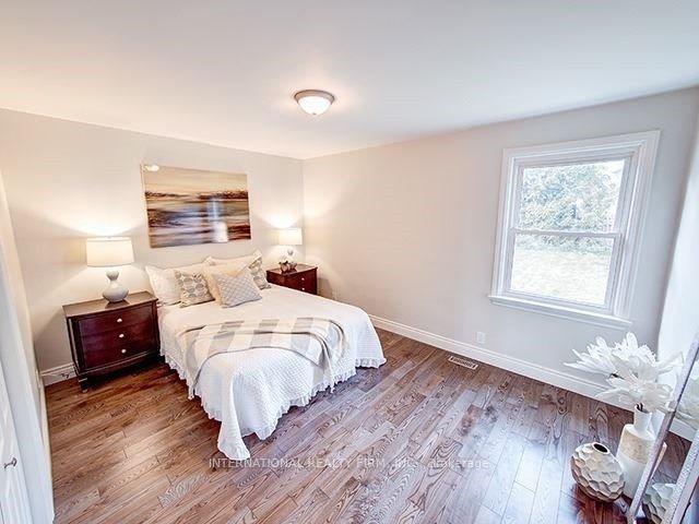 Photo 6 of 392 Athol Street E, Oshawa, Central — HOMEH