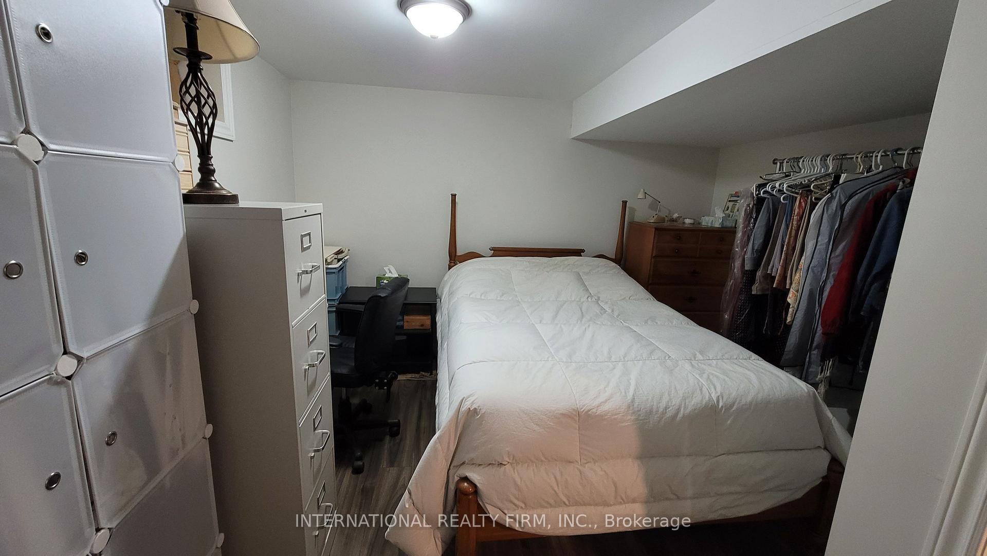 Photo 31 of 392 Athol Street E, Oshawa, Central — HOMEH