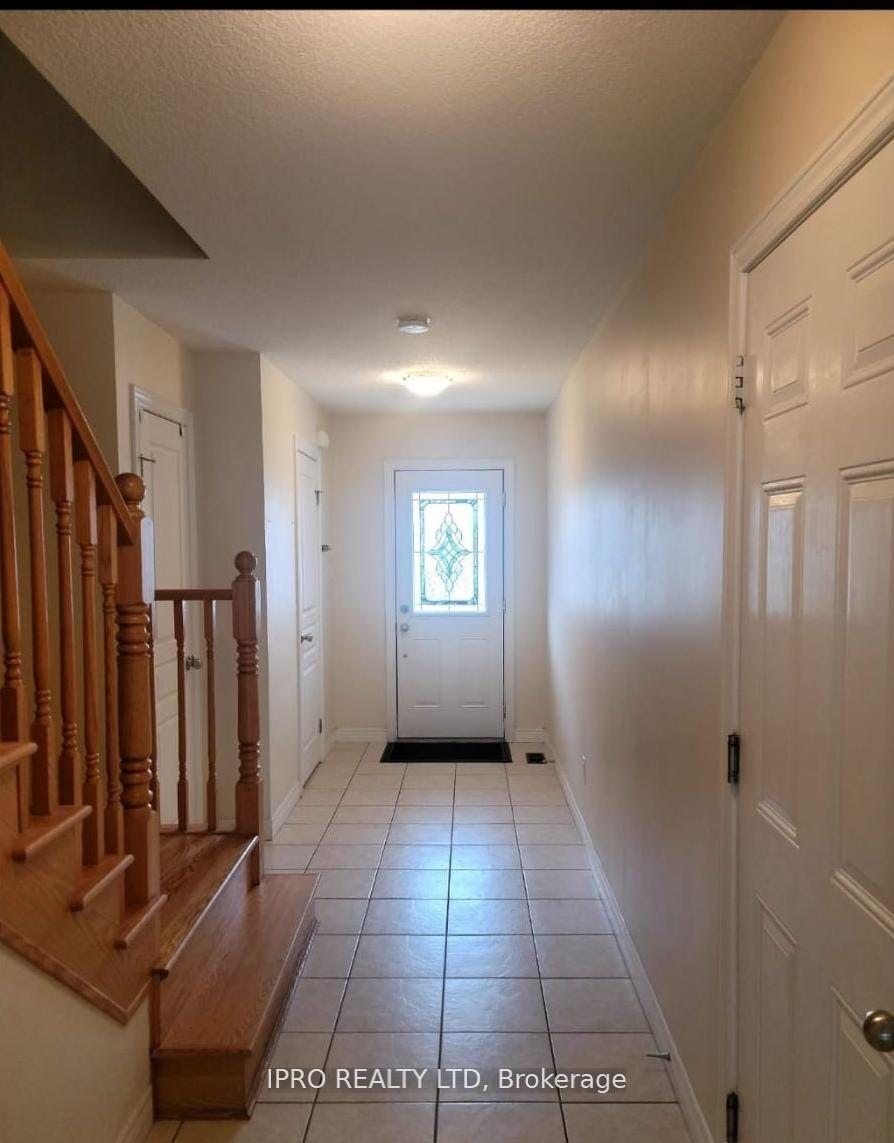 Photo 14 of 39 Waterbridge Street, Hamilton, Stoney Creek — HOMEH