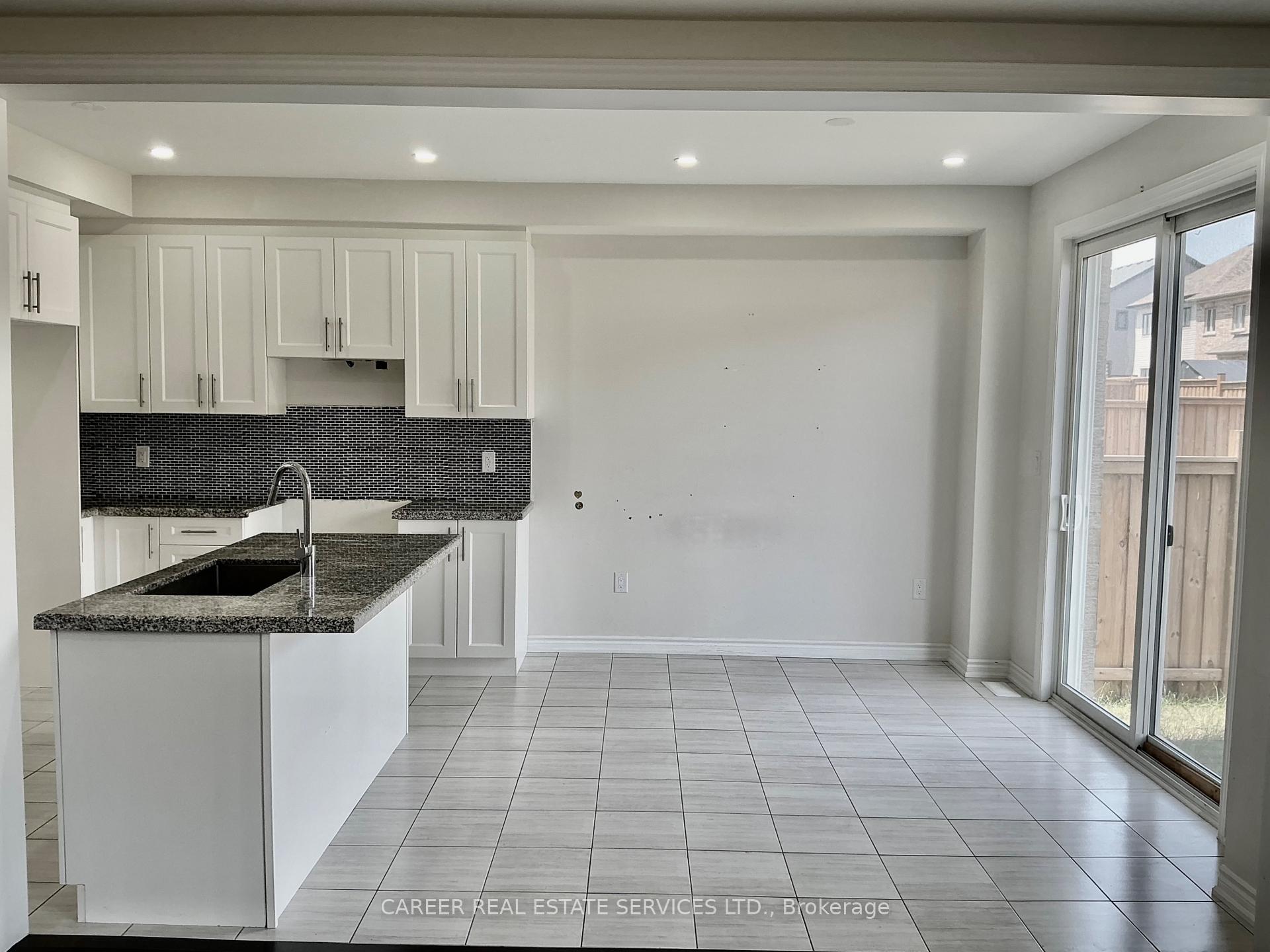 Photo 6 of 172 Ronald Hooper Avenue, Clarington, Bowmanville — HOMEH