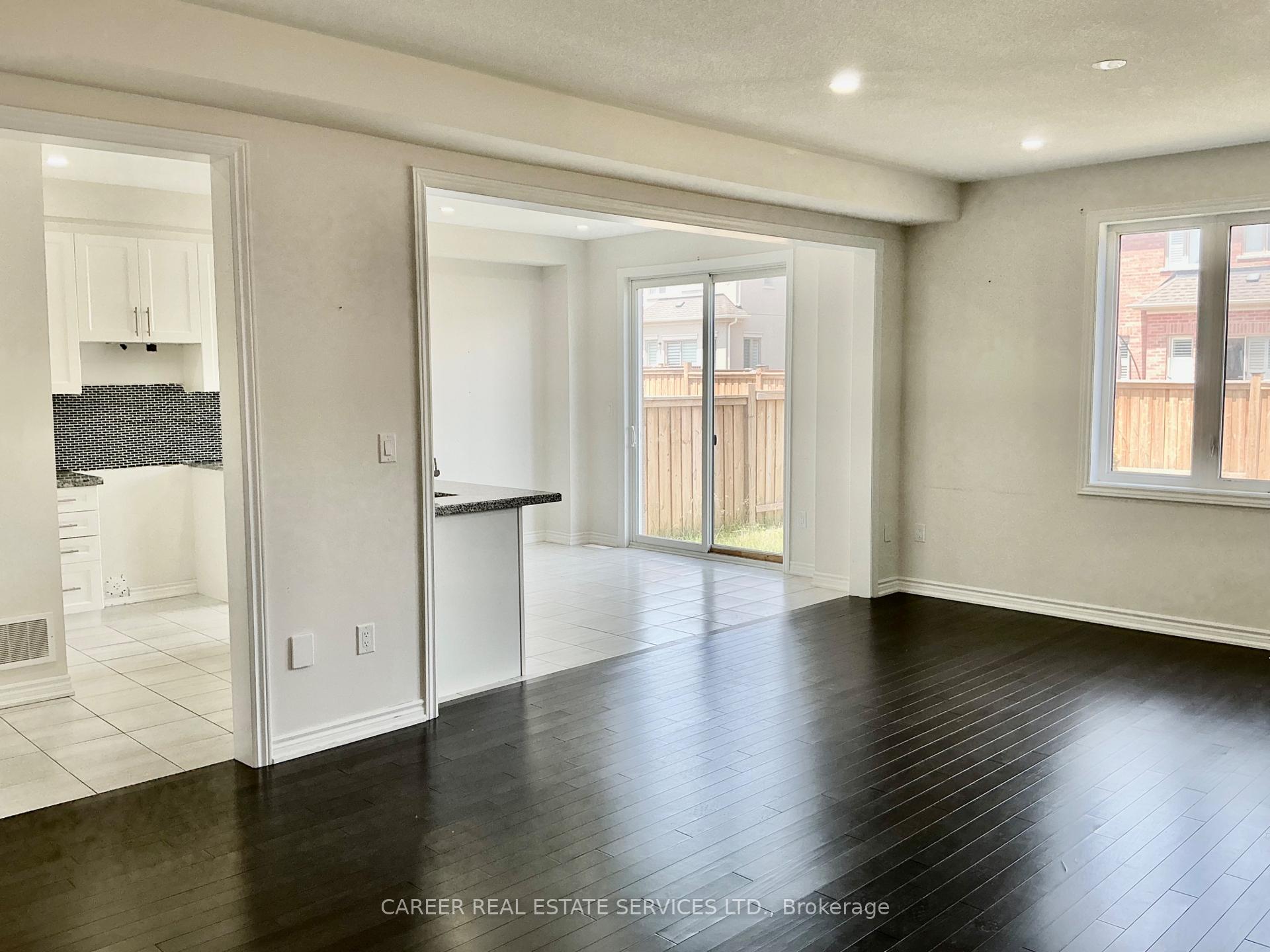 Photo 8 of 172 Ronald Hooper Avenue, Clarington, Bowmanville — HOMEH