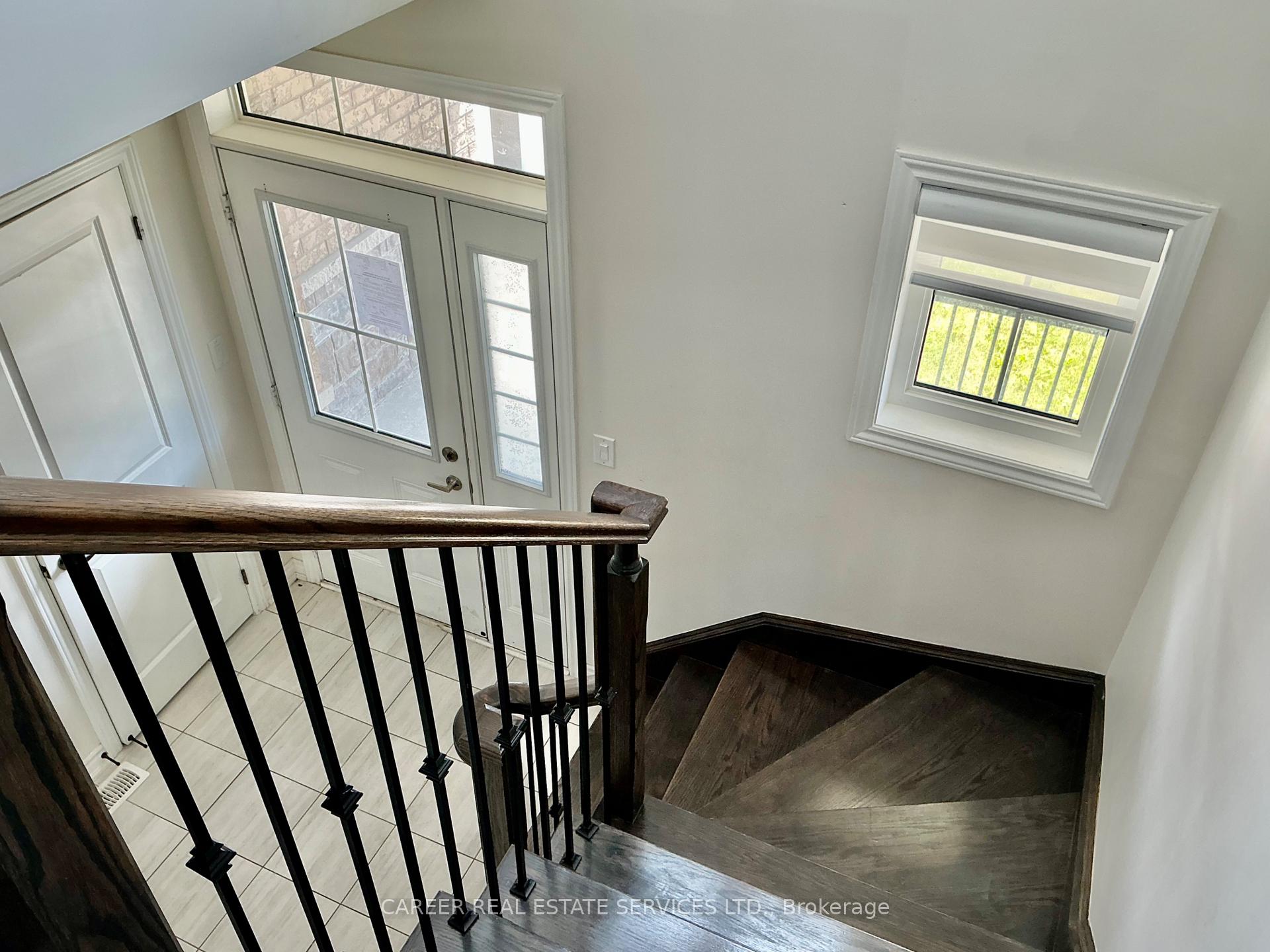 Photo 11 of 172 Ronald Hooper Avenue, Clarington, Bowmanville — HOMEH