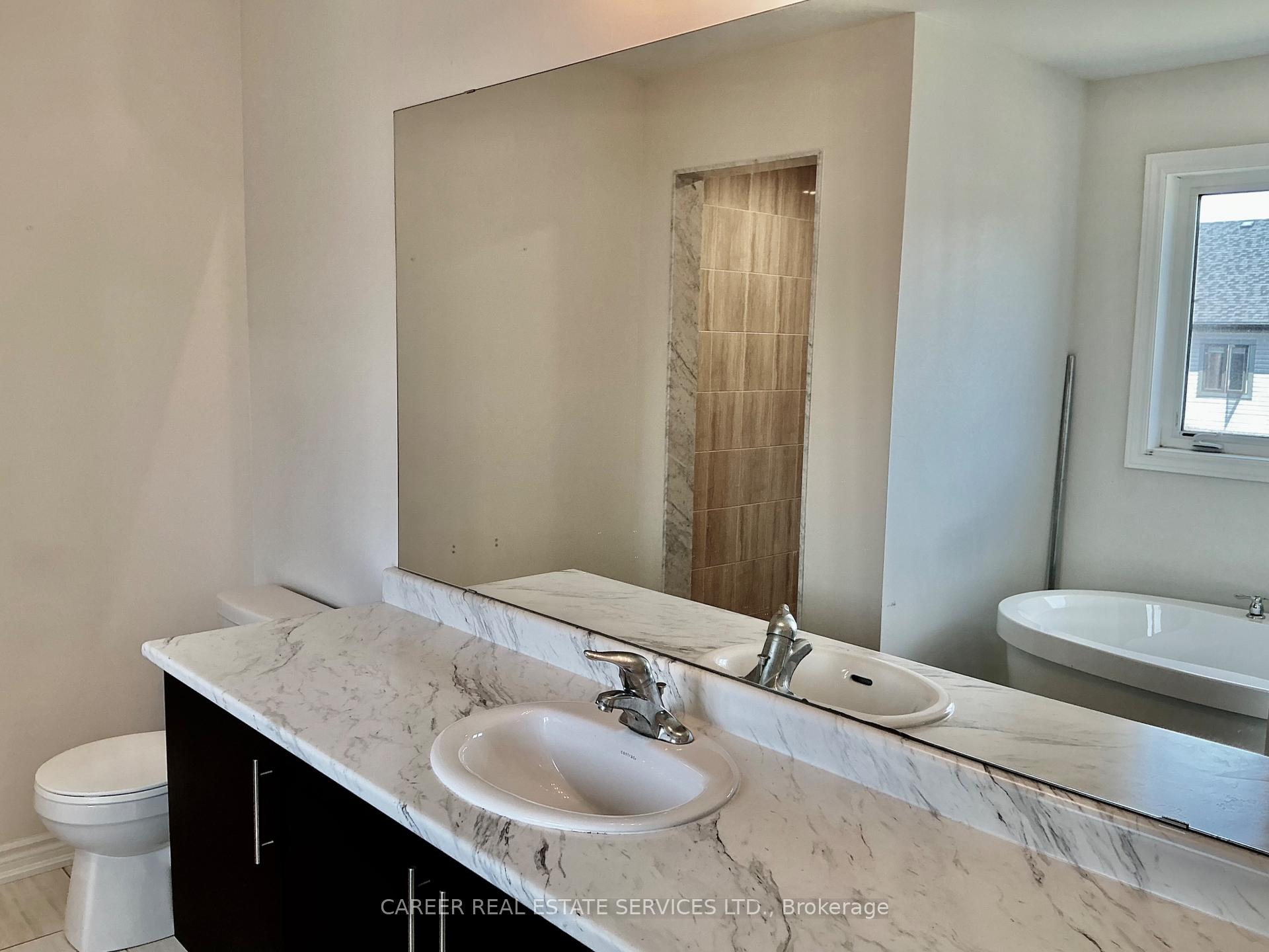 Photo 19 of 172 Ronald Hooper Avenue, Clarington, Bowmanville — HOMEH