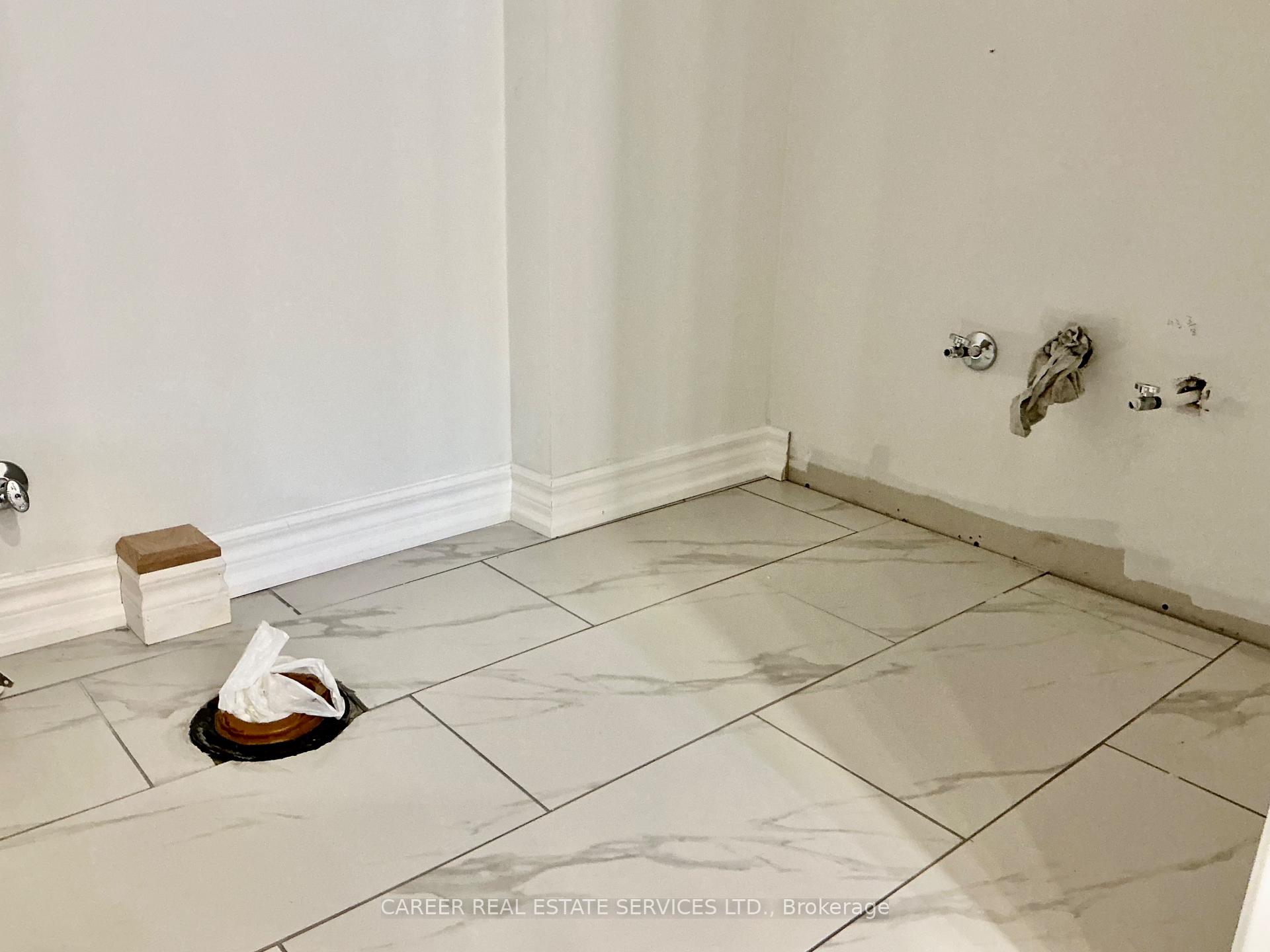 Photo 27 of 172 Ronald Hooper Avenue, Clarington, Bowmanville — HOMEH
