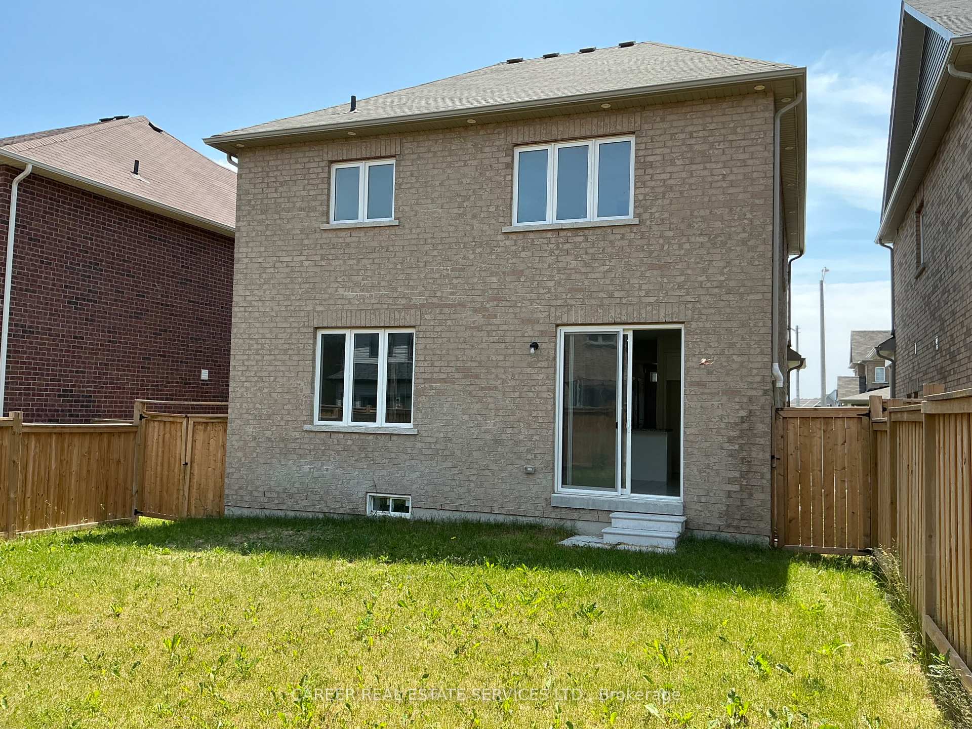 Photo 31 of 172 Ronald Hooper Avenue, Clarington, Bowmanville — HOMEH