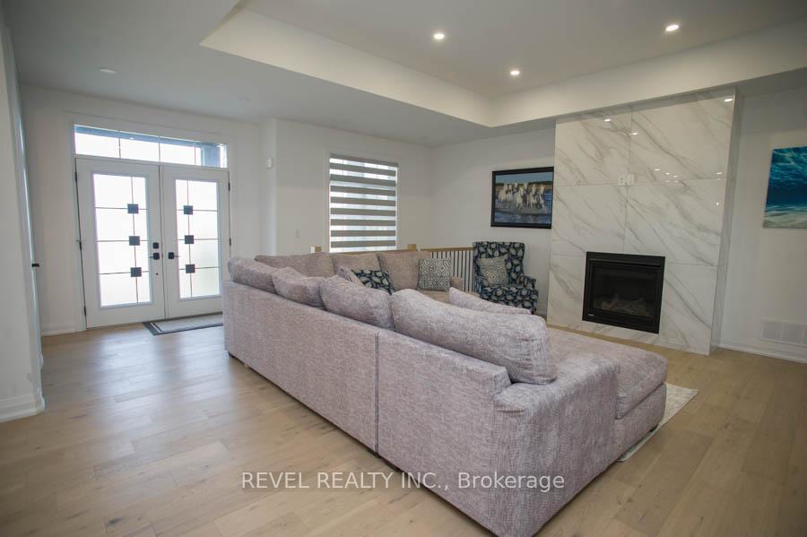 Photo 8 of 14 Bowen Place, Brant, Oakland — HOMEH