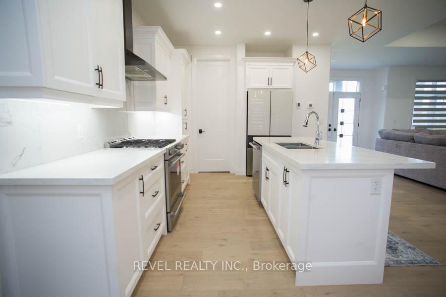 Photo 24 of 14 Bowen Place, Brant, Oakland — HOMEH