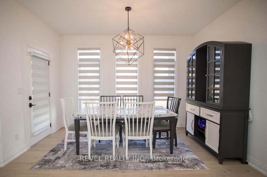 Photo 9 of 14 Bowen Place, Brant, Oakland — HOMEH