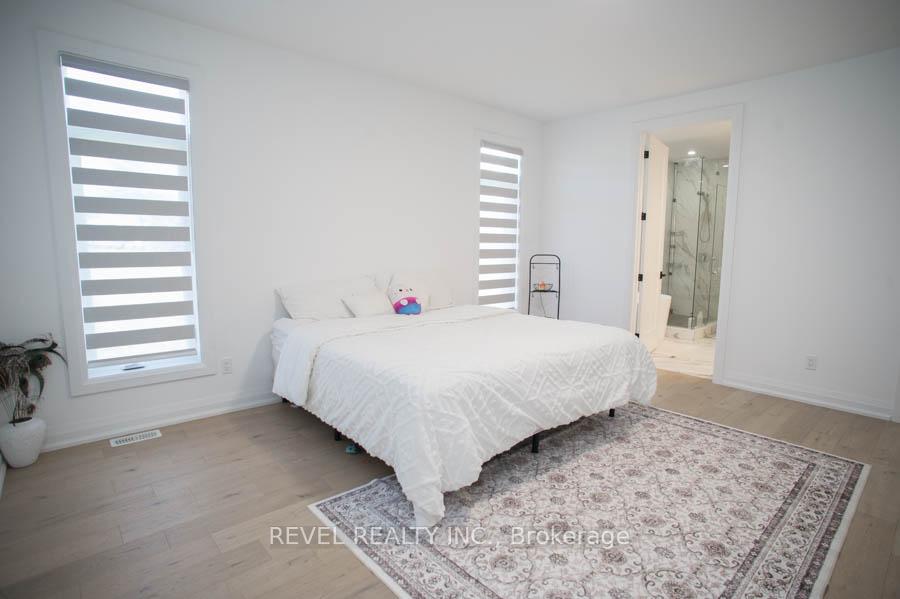 Photo 12 of 14 Bowen Place, Brant, Oakland — HOMEH