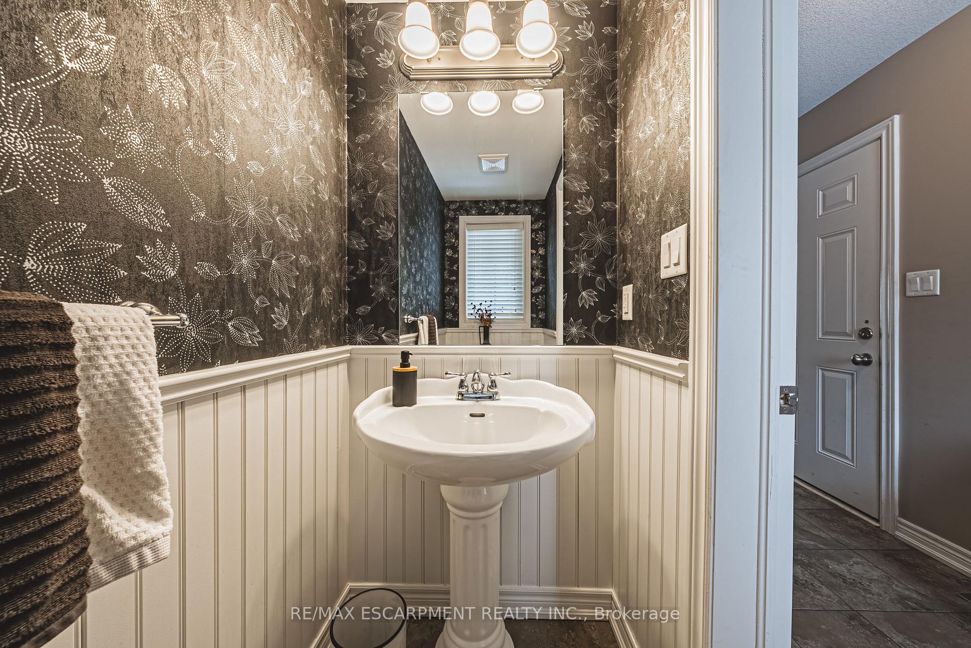 Photo 13 of Unit 73, 222 Fall Fair Way, Hamilton, Binbrook — HOMEH