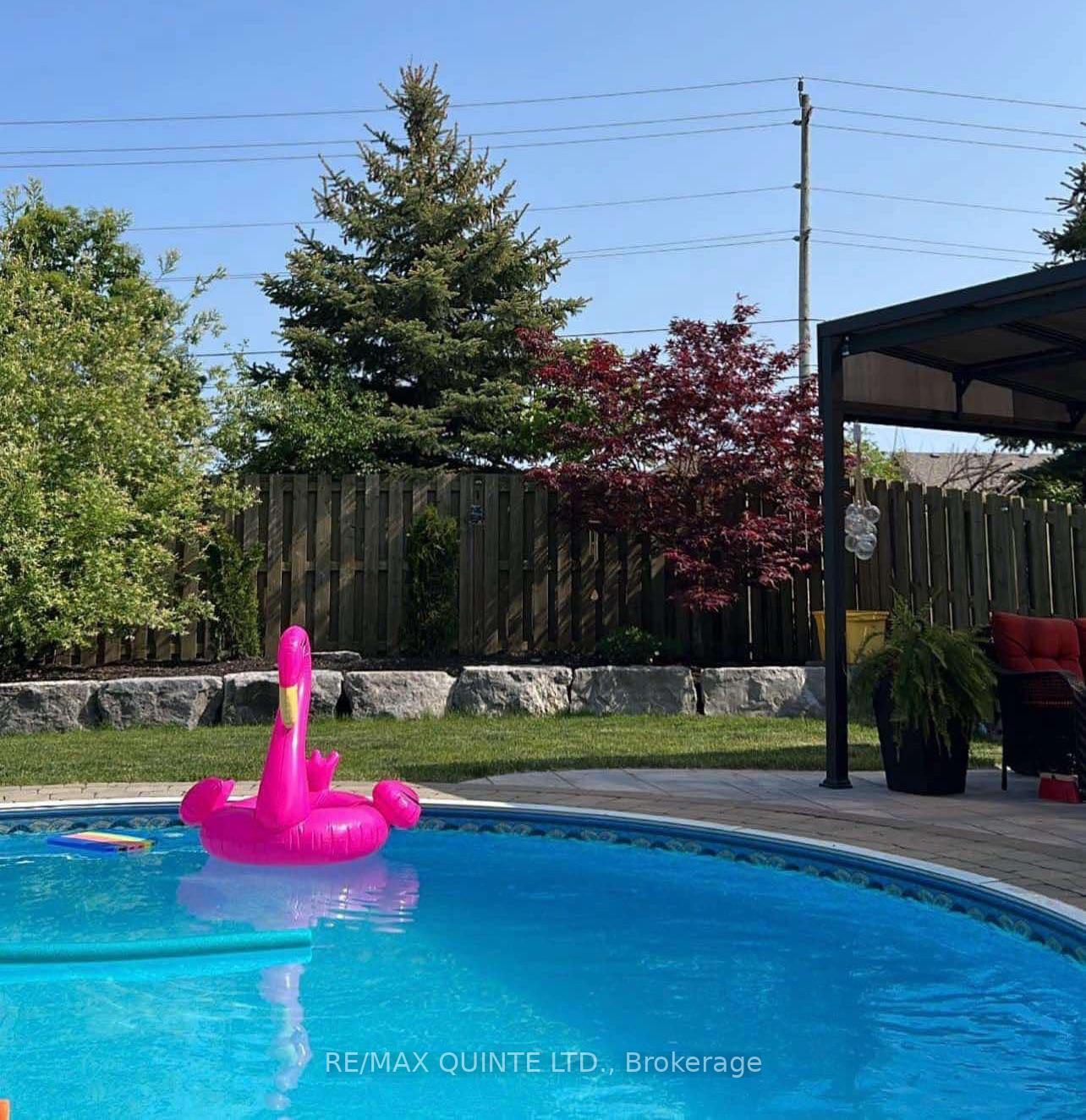 Photo 38 of 16 Erindale Circle, Belleville, Thurlow Ward — HOMEH