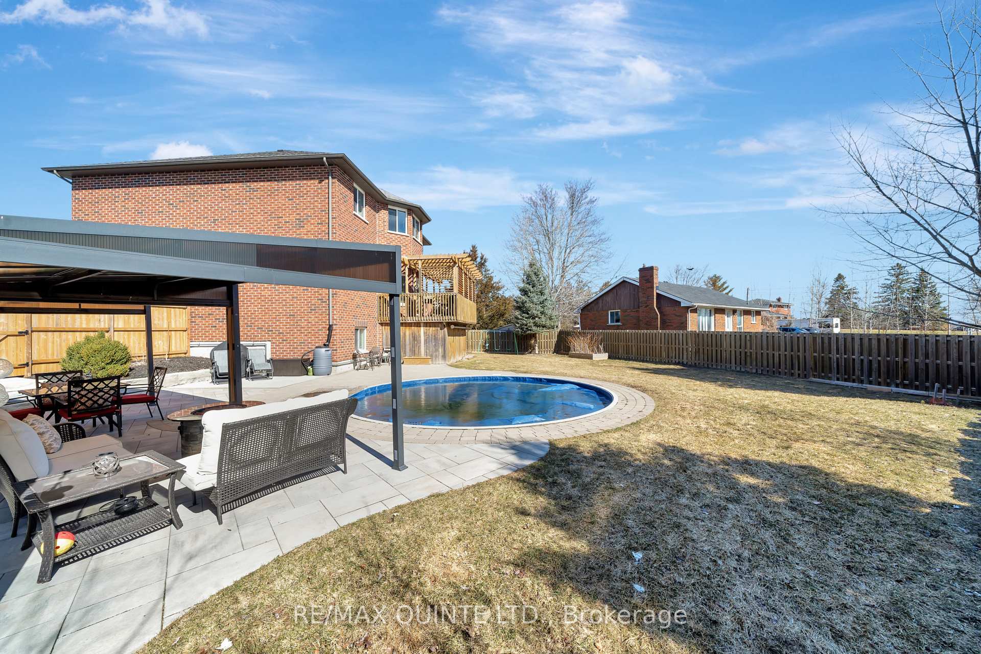 Photo 40 of 16 Erindale Circle, Belleville, Thurlow Ward — HOMEH