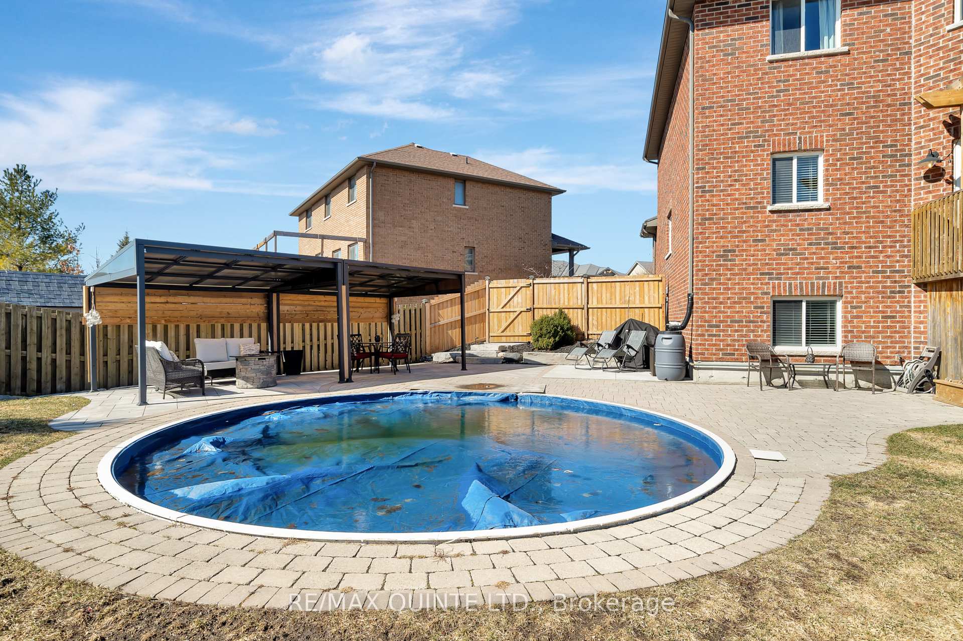 Photo 41 of 16 Erindale Circle, Belleville, Thurlow Ward — HOMEH