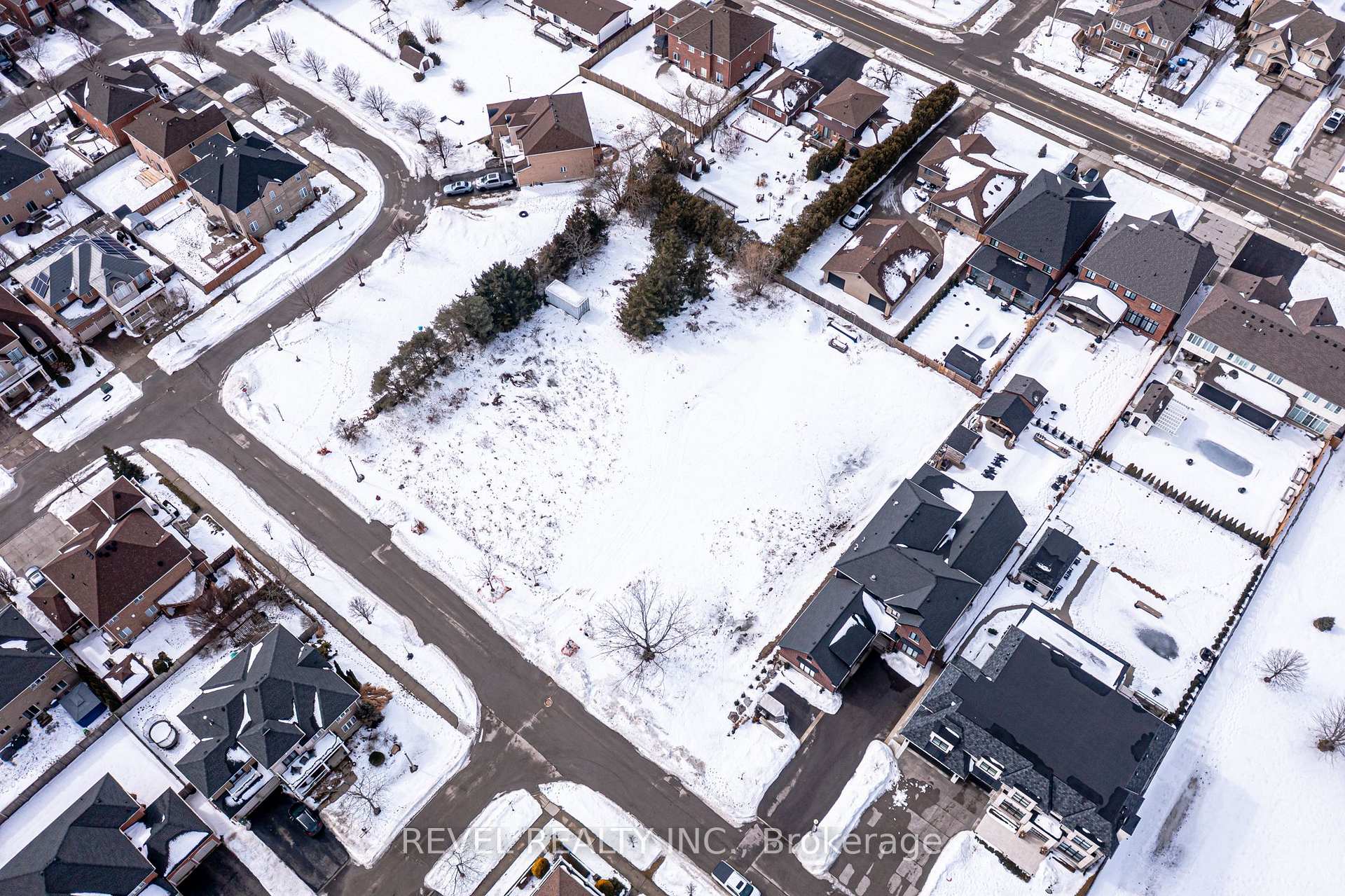 Photo 7 of 32 Sandbeach Drive, Hamilton, Stoney Creek — HOMEH