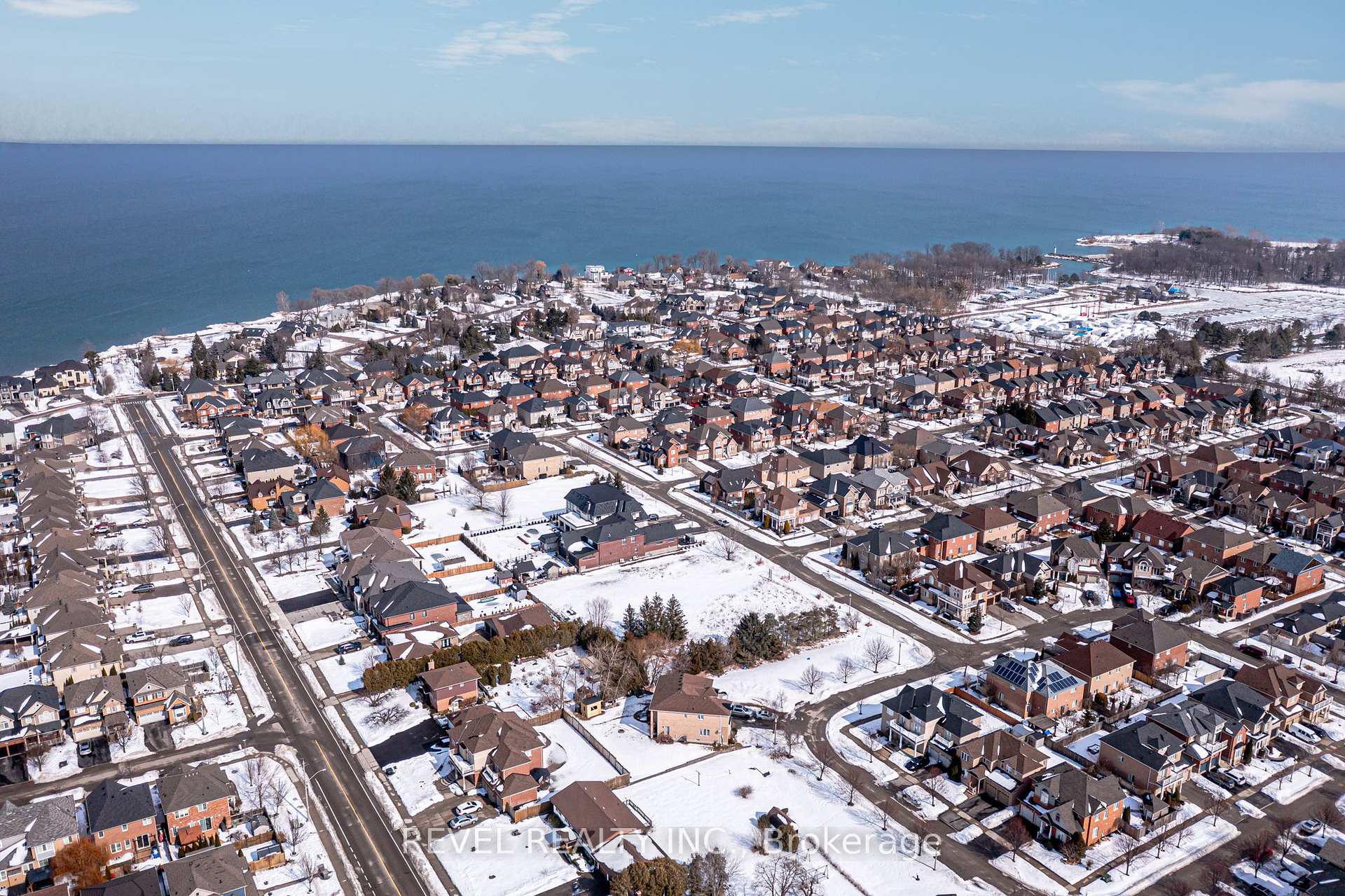 Photo 21 of 32 Sandbeach Drive, Hamilton, Stoney Creek — HOMEH