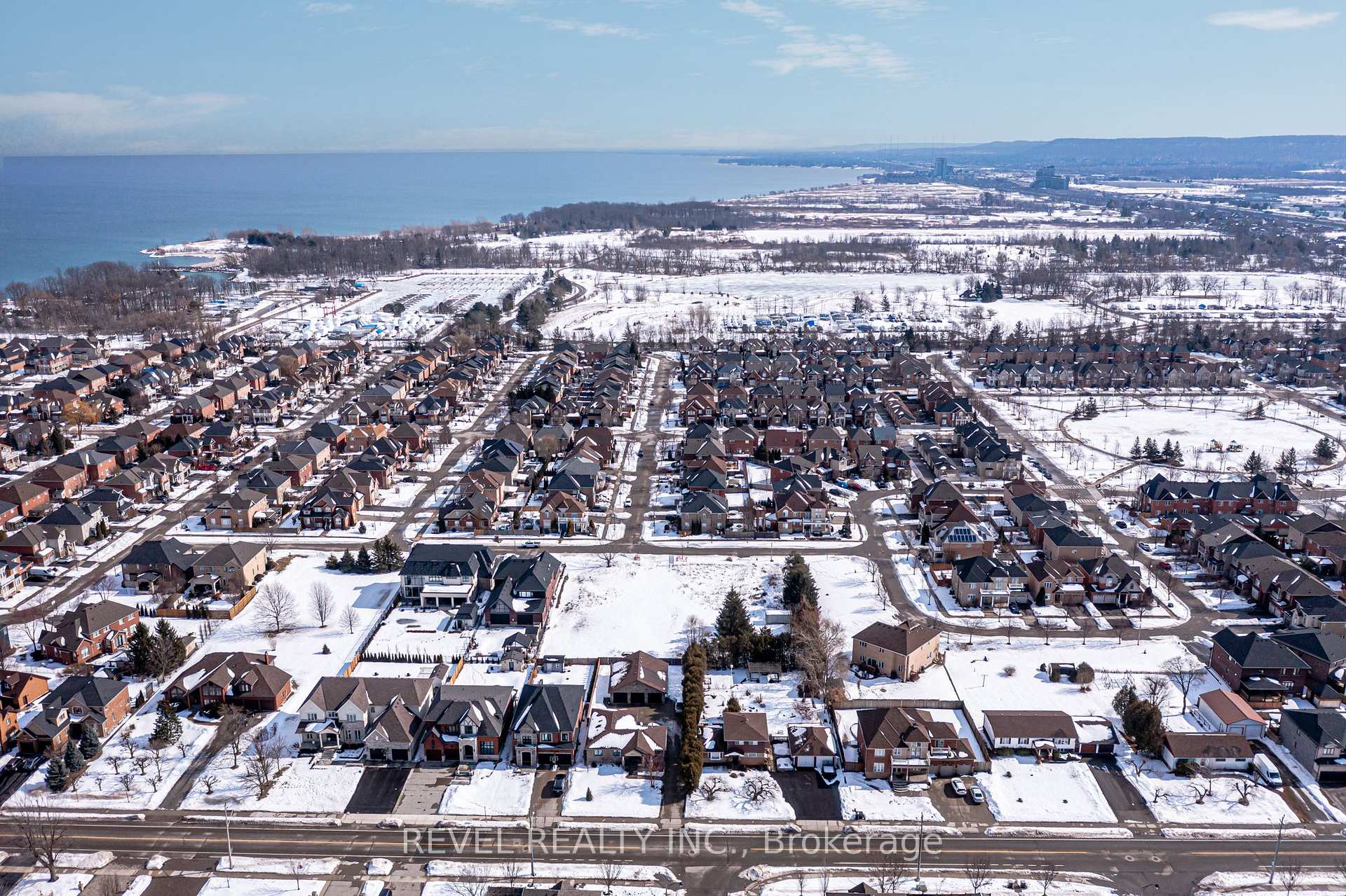 Photo 11 of 32 Sandbeach Drive, Hamilton, Stoney Creek — HOMEH
