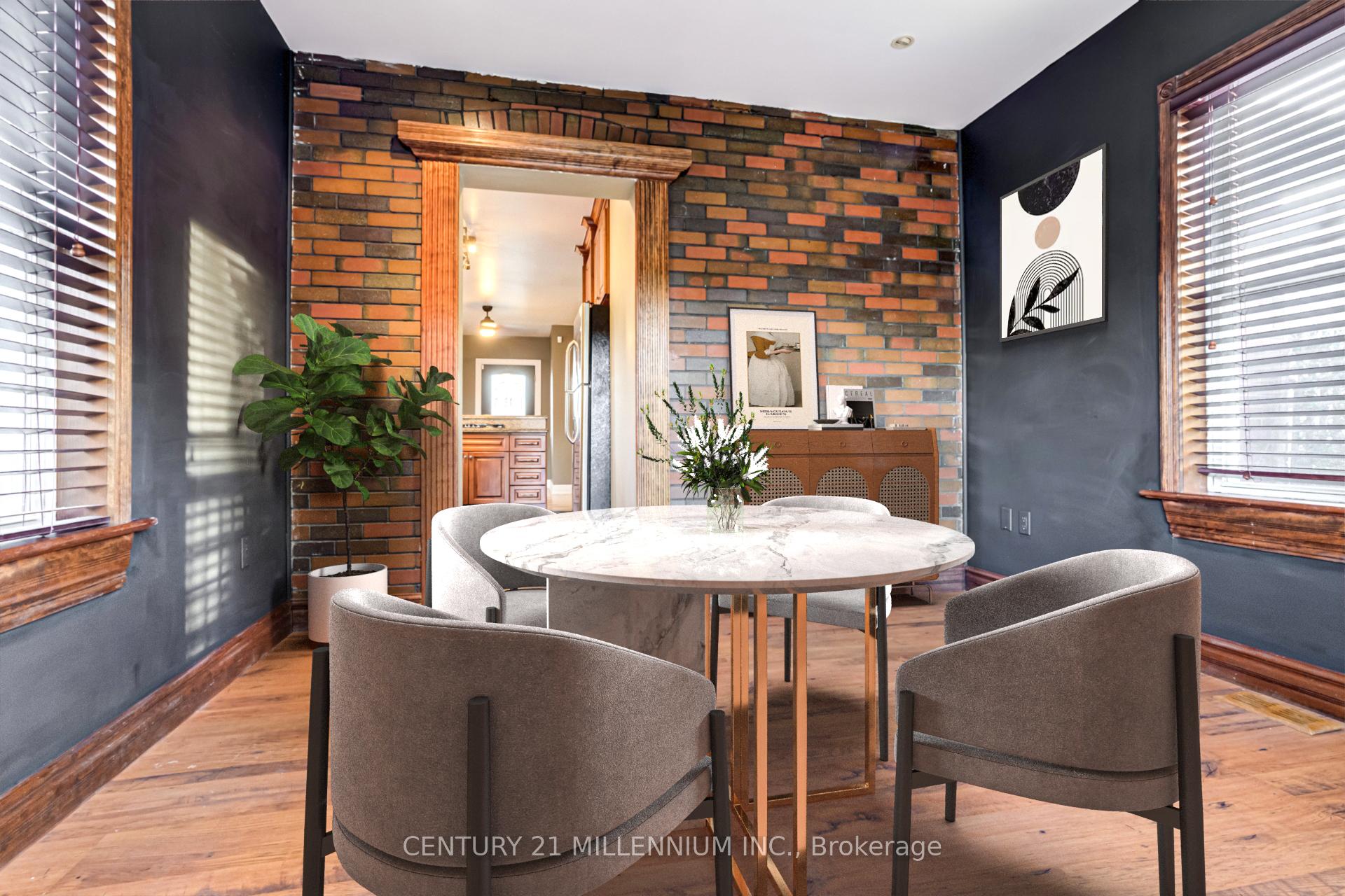 Photo 9 of 18 Royce Avenue, Brampton, Downtown Brampton — HOMEH