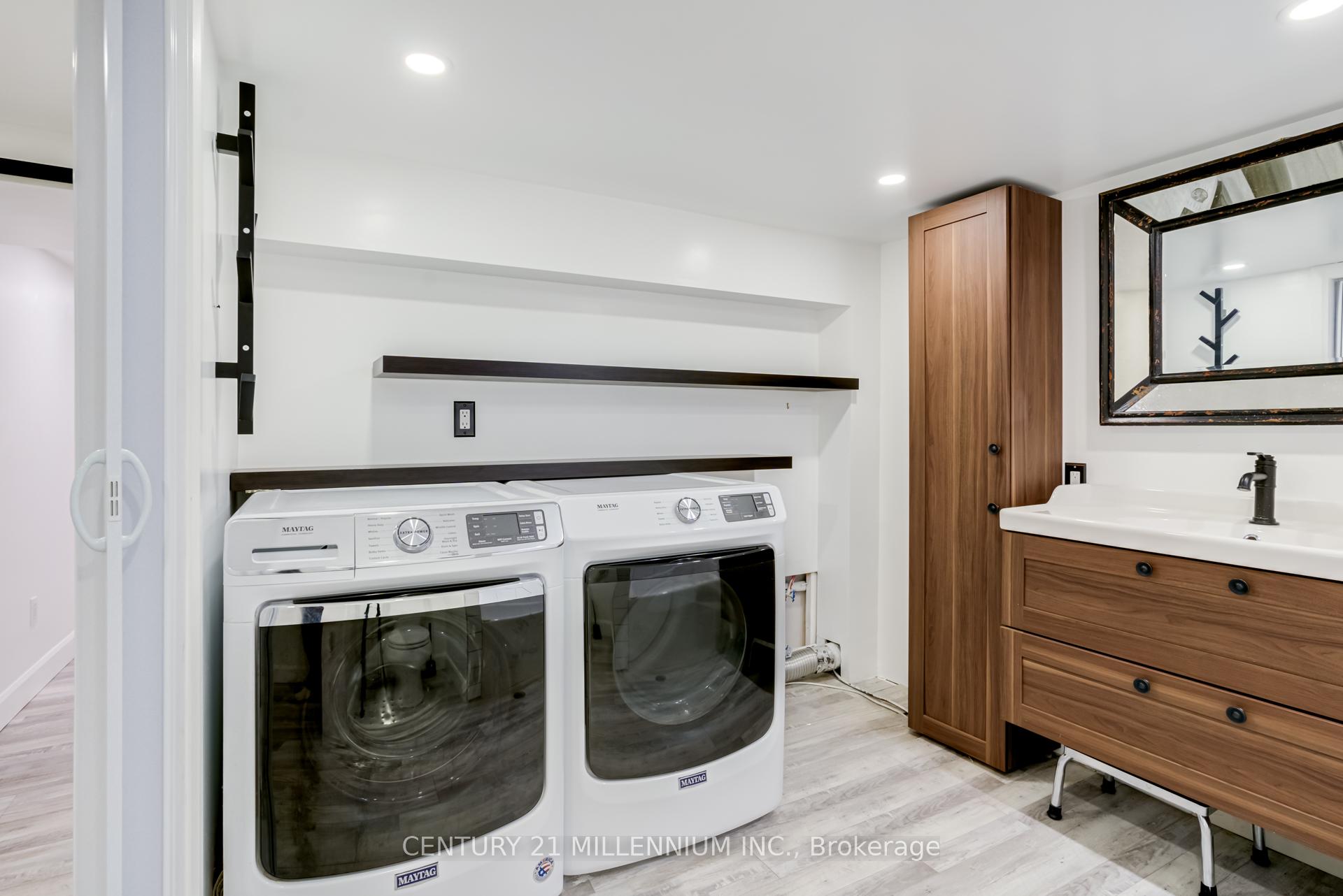 Photo 22 of 18 Royce Avenue, Brampton, Downtown Brampton — HOMEH