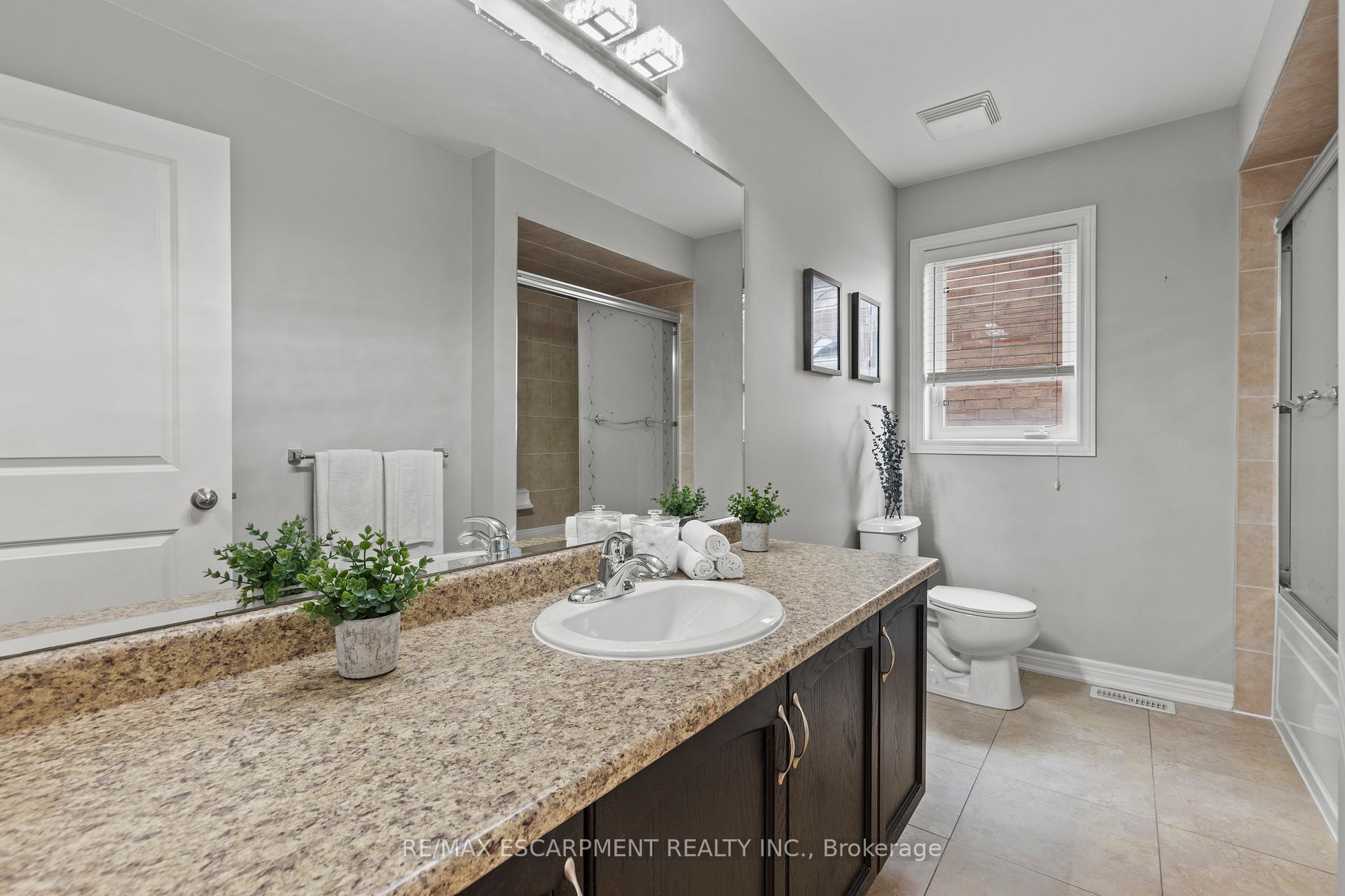 Photo 33 of 88 Wimberly Avenue, Hamilton, Waterdown — HOMEH